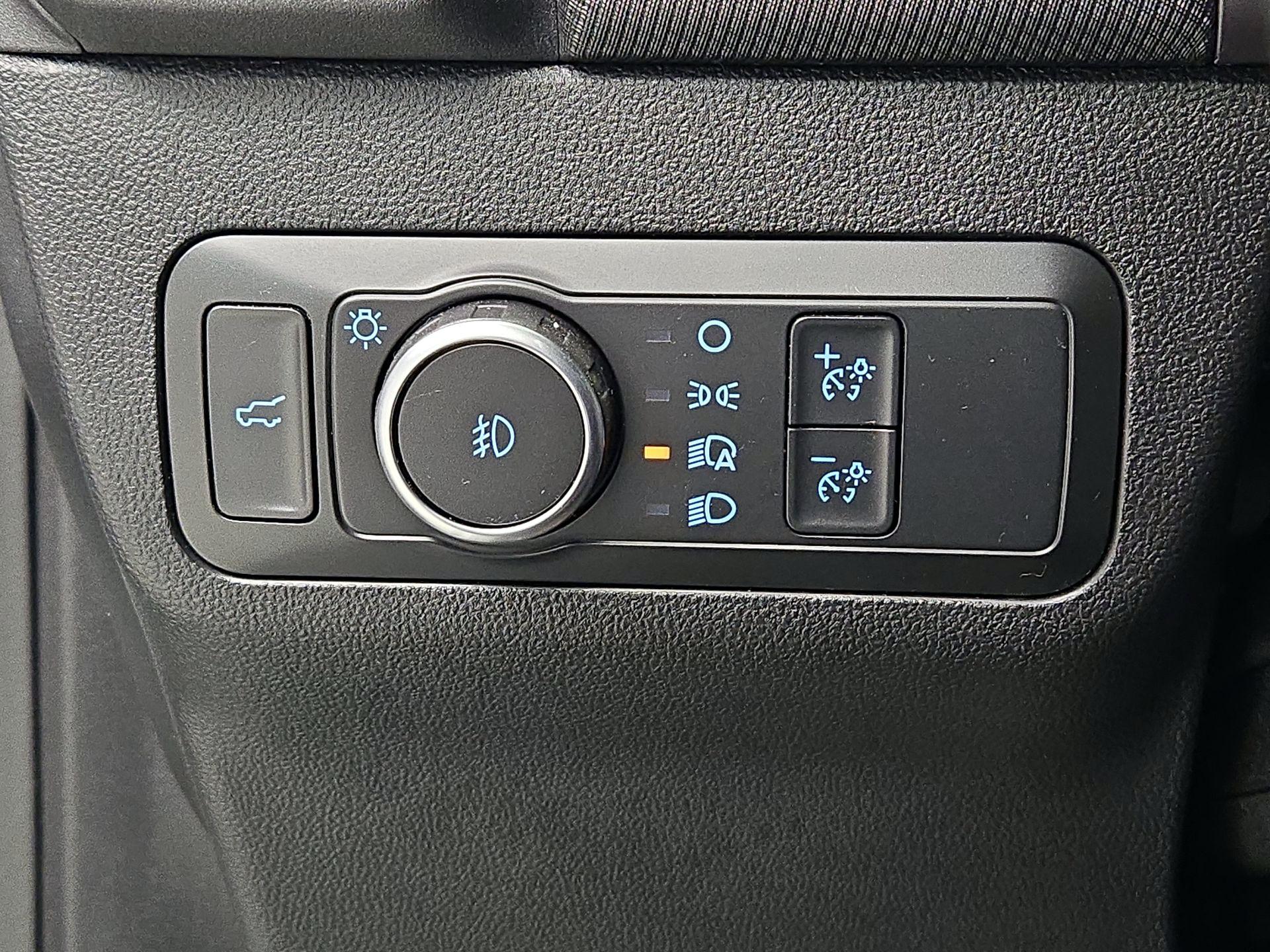 Thumbnail: 2022 Ford Bronco Sport - 13