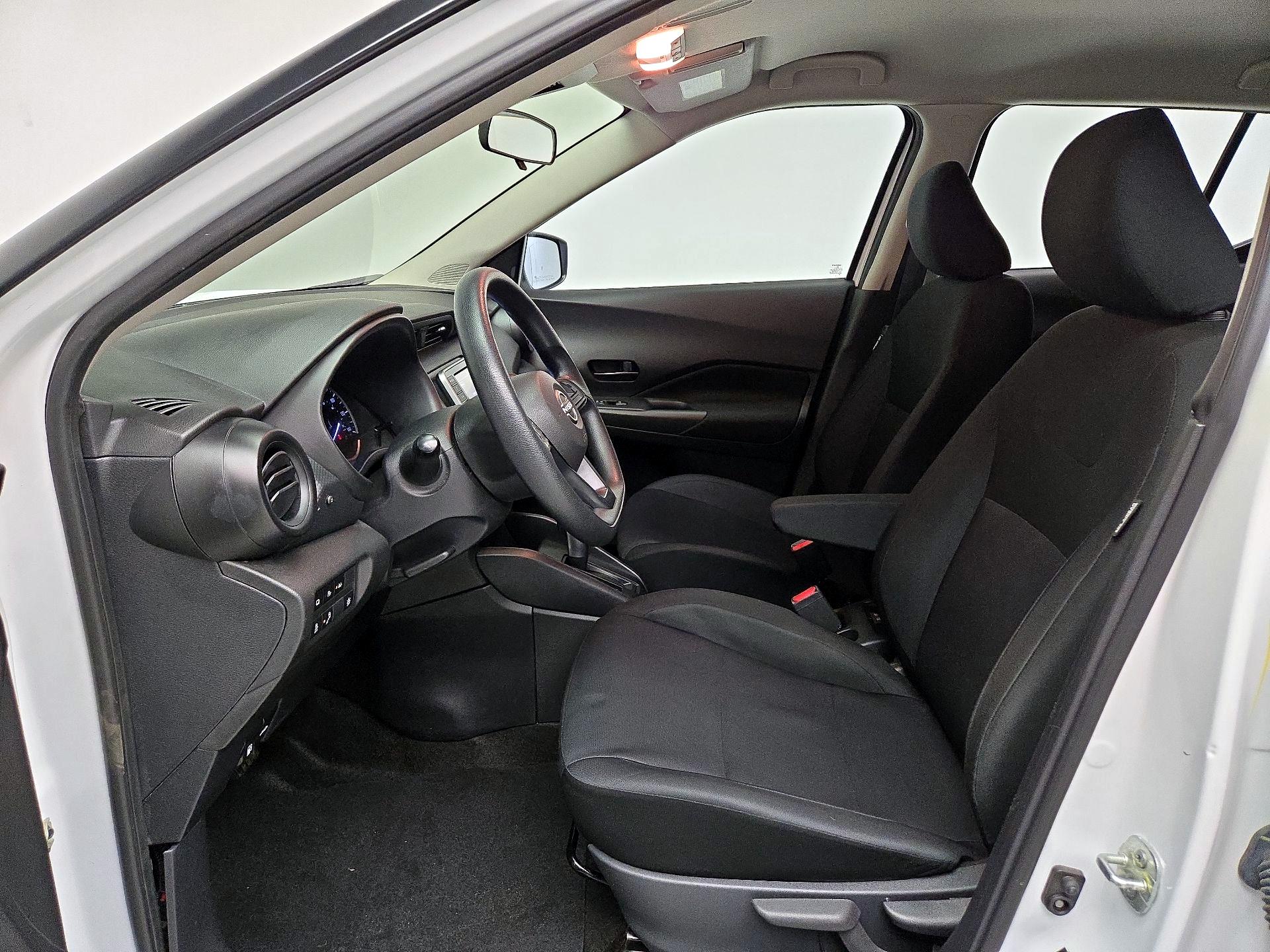 Thumbnail: 2023 Nissan Kicks - 11