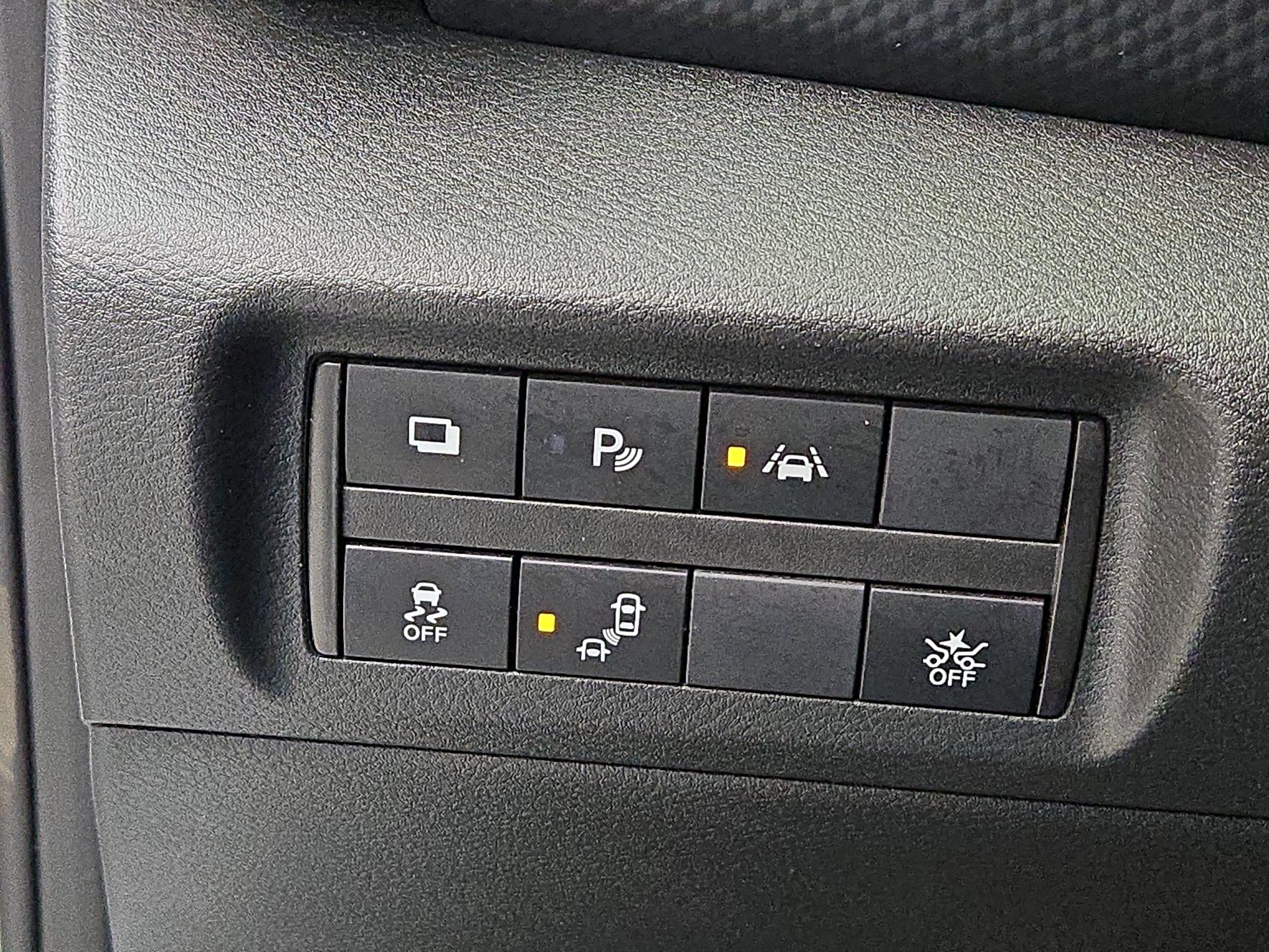 Thumbnail: 2023 Nissan Kicks - 13