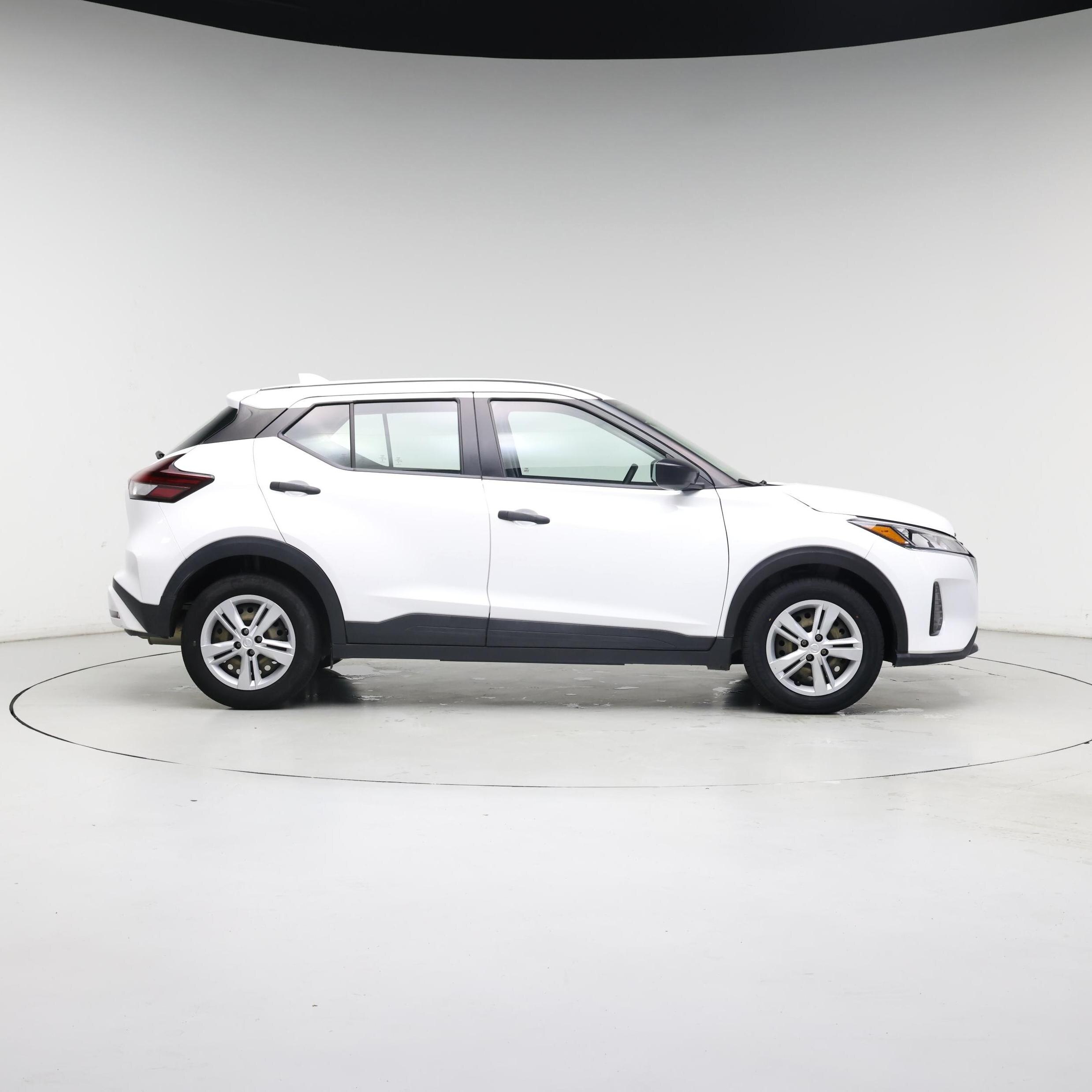 Thumbnail: 2023 Nissan Kicks - 7