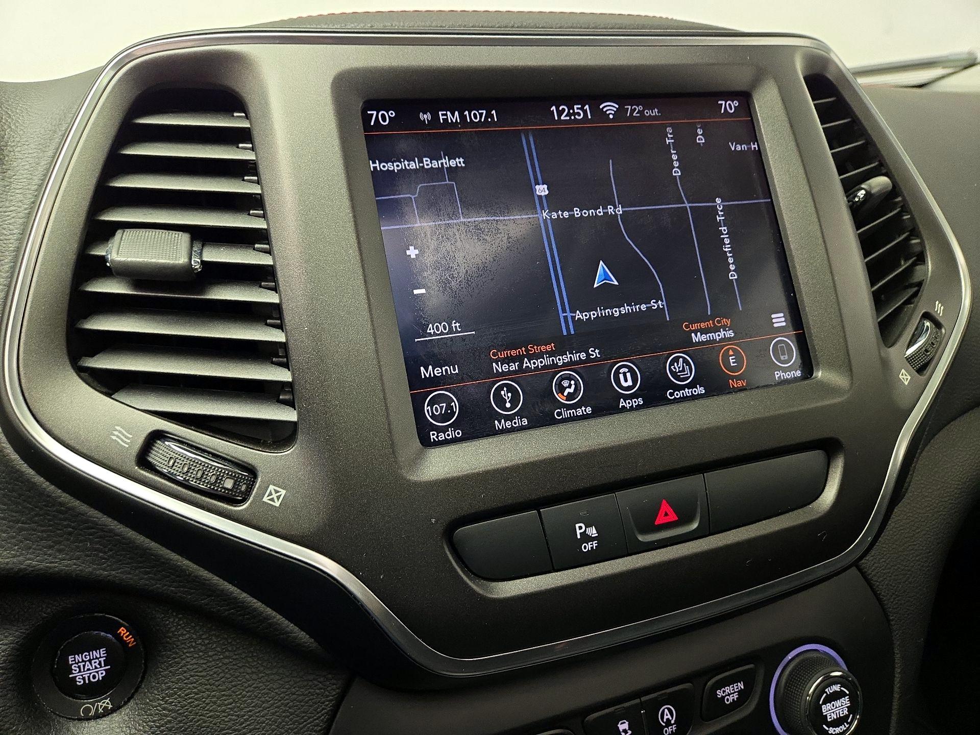 Thumbnail: 2019 Jeep Cherokee - 14