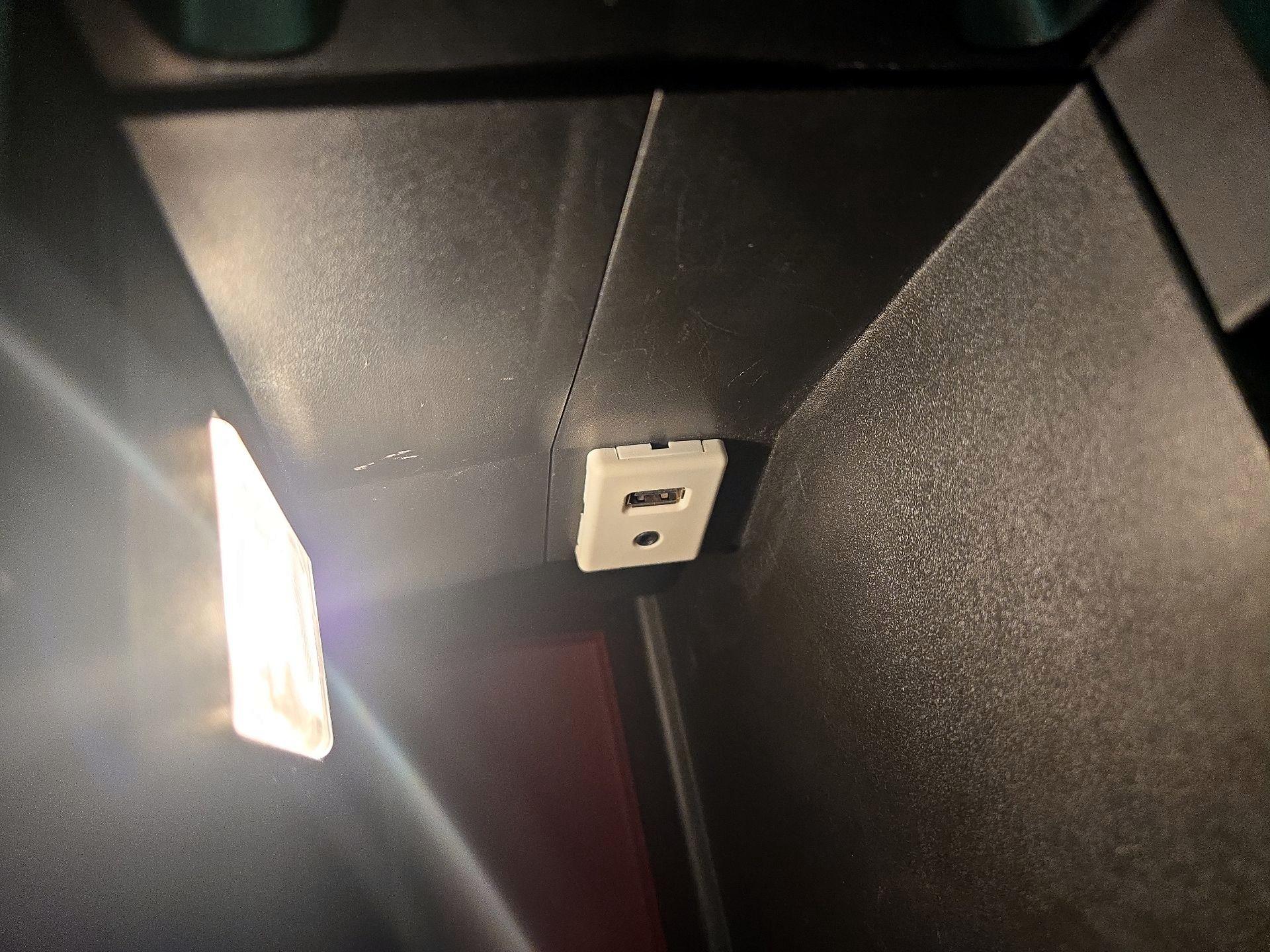 Thumbnail: 2016 Chevrolet Equinox - 17