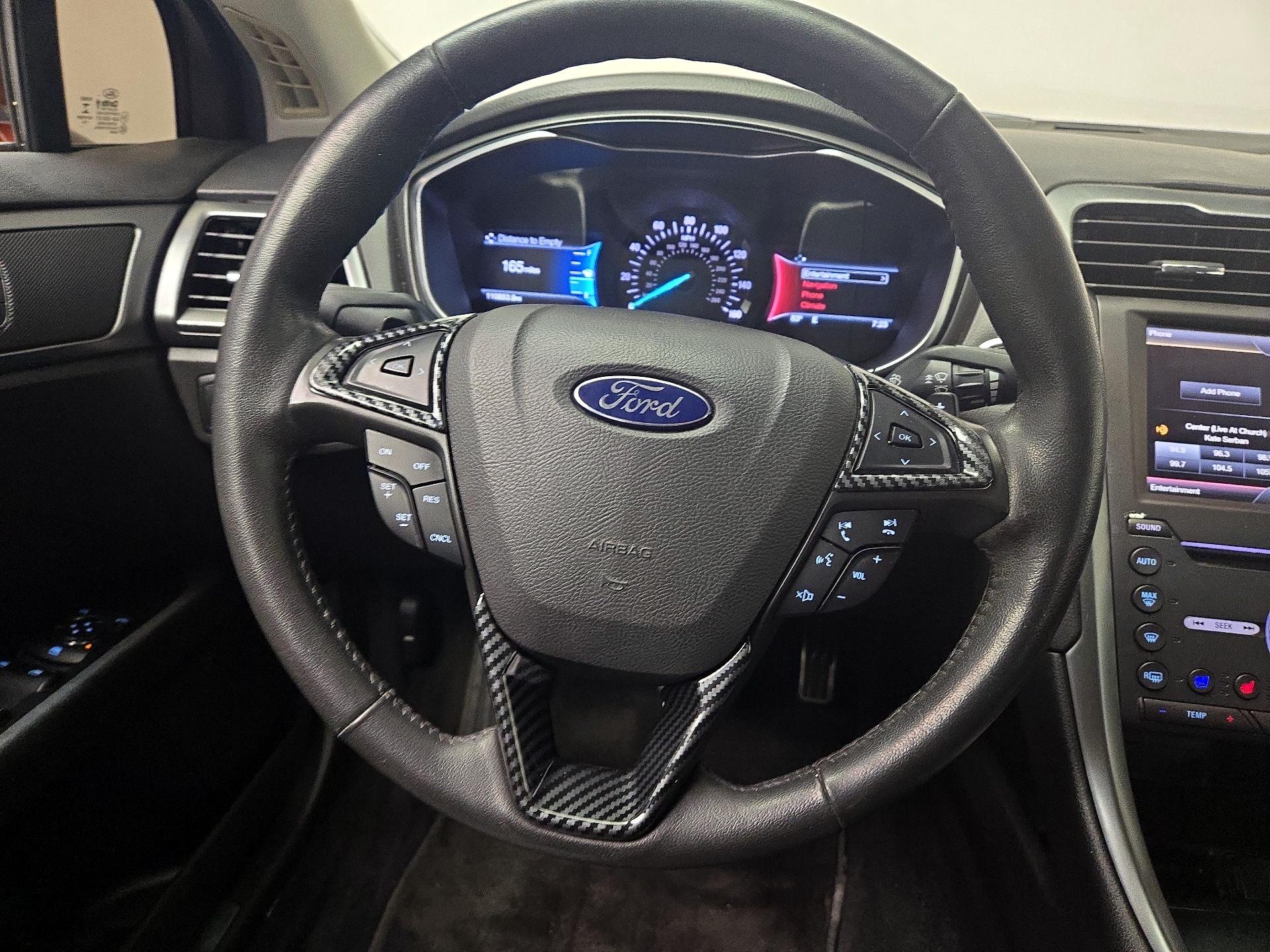 Thumbnail: 2016 Ford Fusion - 10