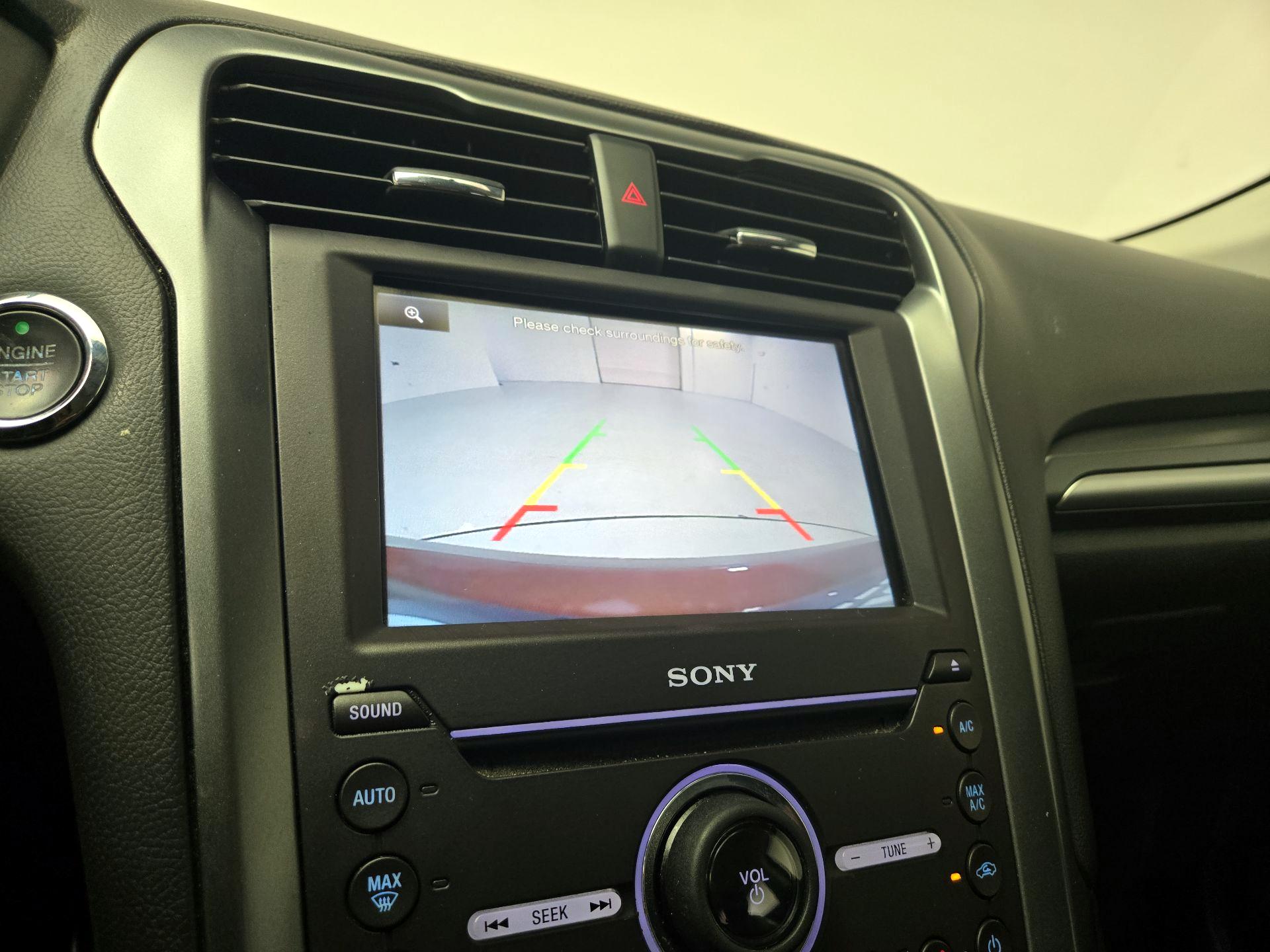 Thumbnail: 2016 Ford Fusion - 14