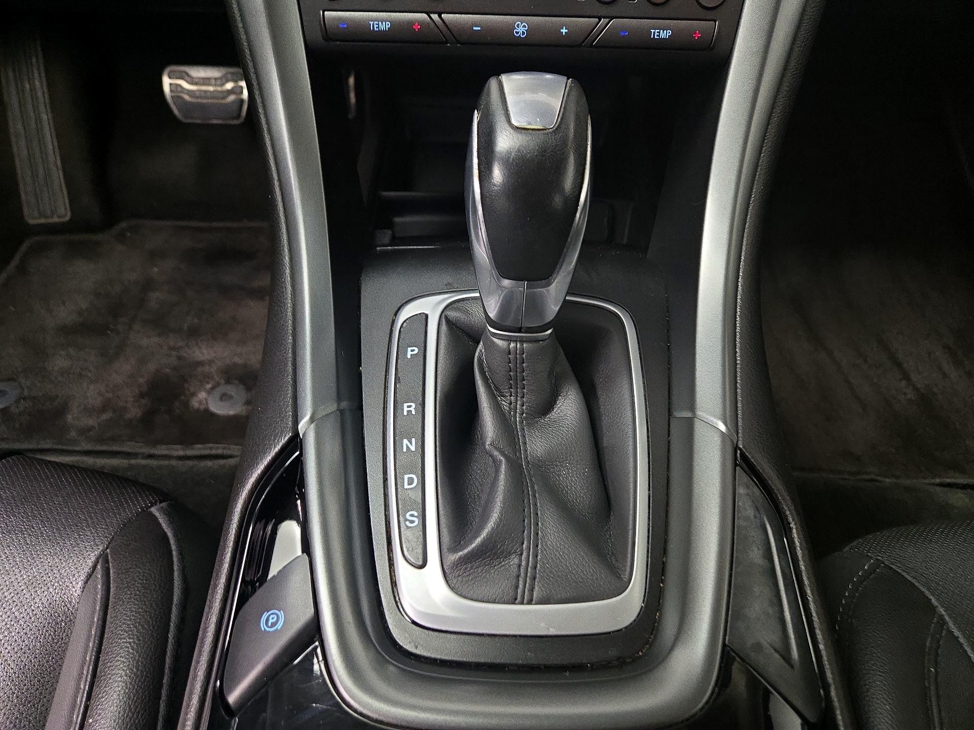 Thumbnail: 2016 Ford Fusion - 17