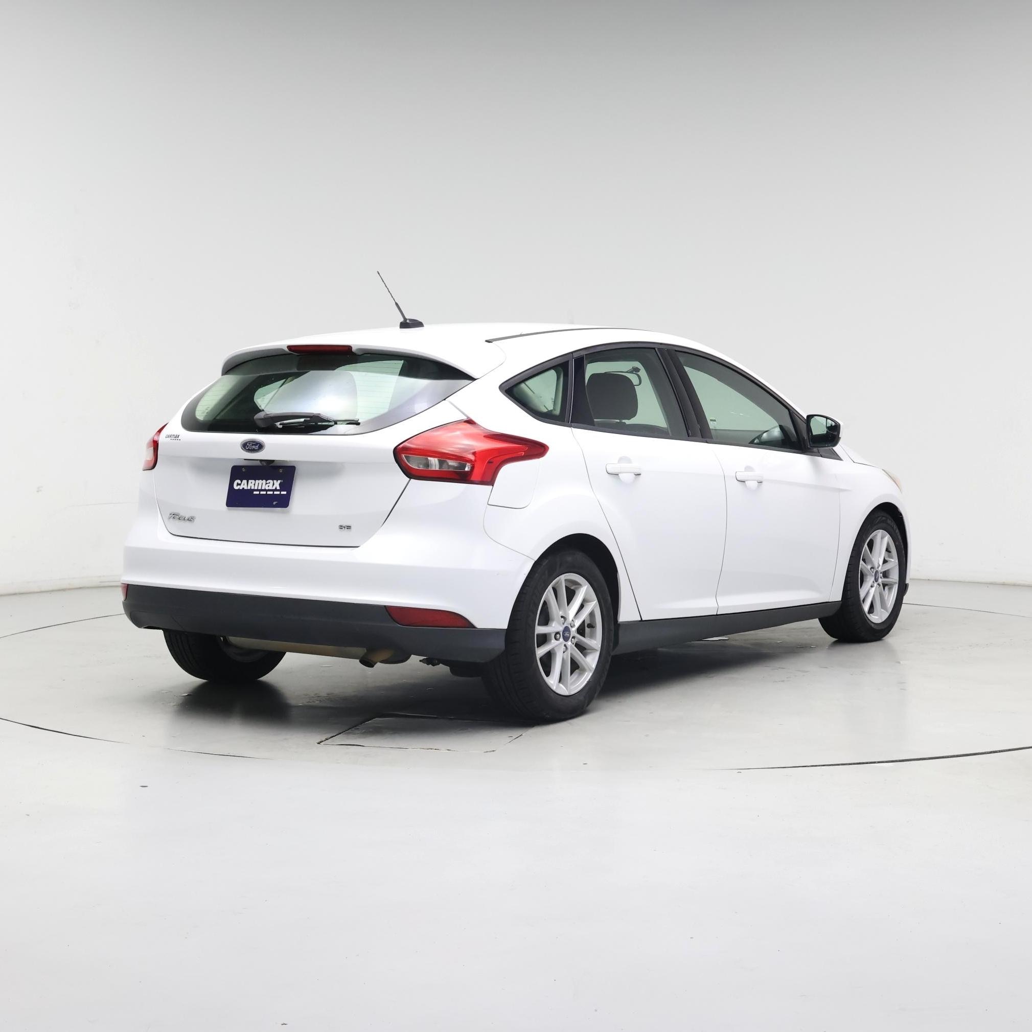 Thumbnail: 2018 Ford Focus - 8