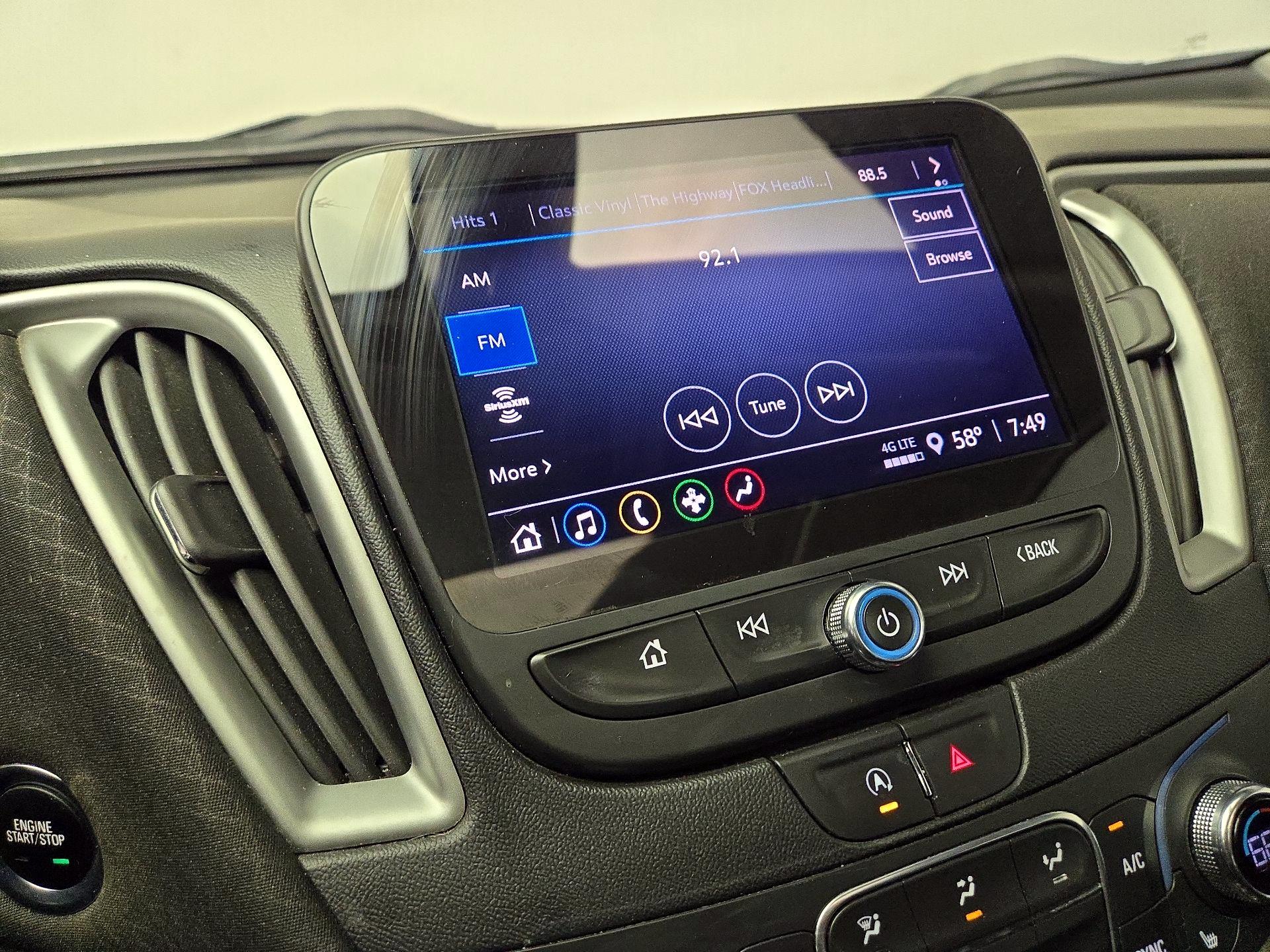 Thumbnail: 2022 Chevrolet Malibu - 15