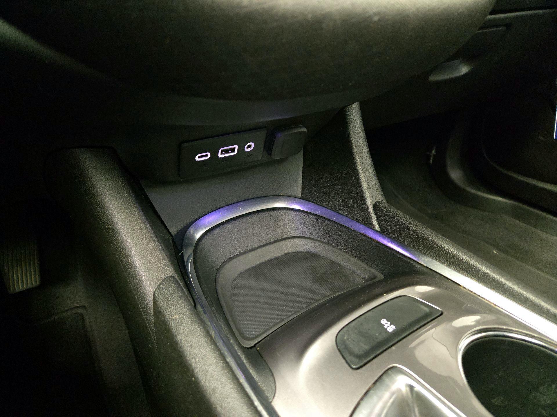 Thumbnail: 2022 Chevrolet Malibu - 18