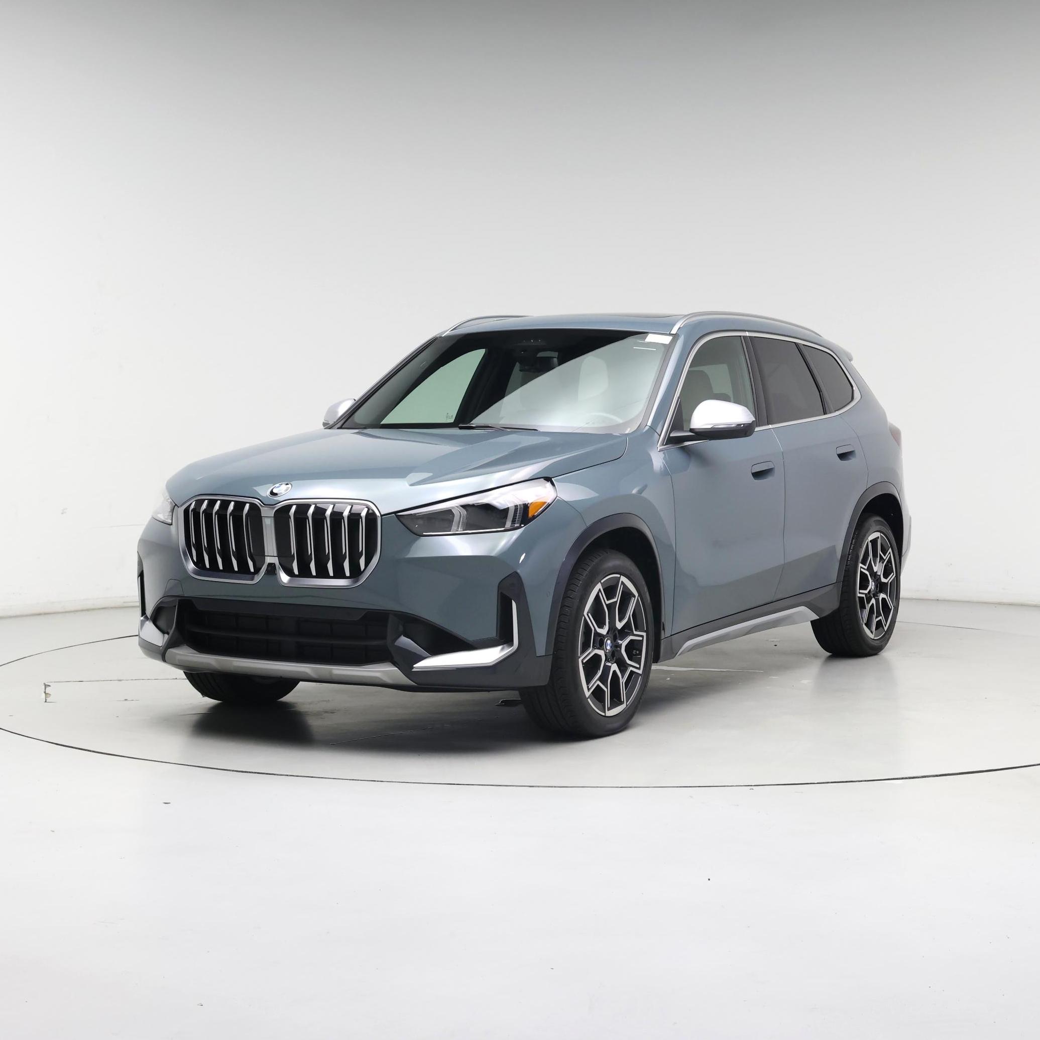 Thumbnail: 2023 BMW X1 - 4