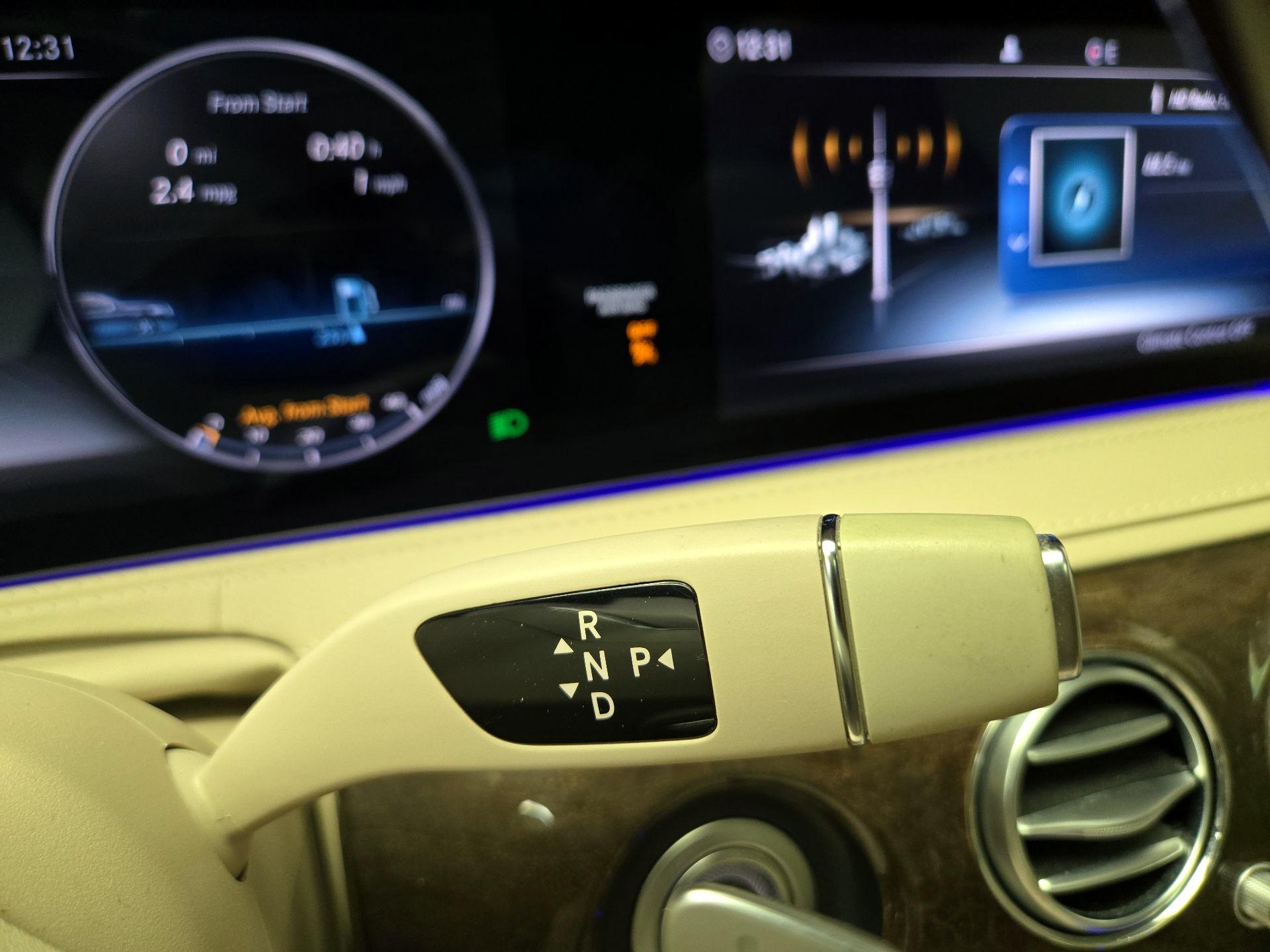 Thumbnail: 2020 Mercedes-Benz S-Class - 18