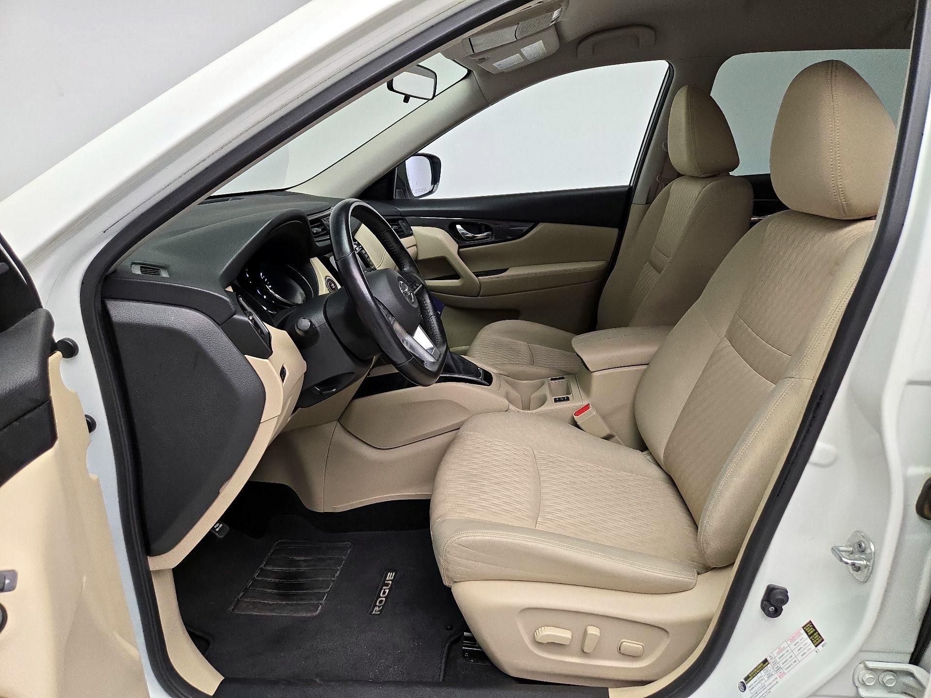 Thumbnail: 2018 Nissan Rogue - 11