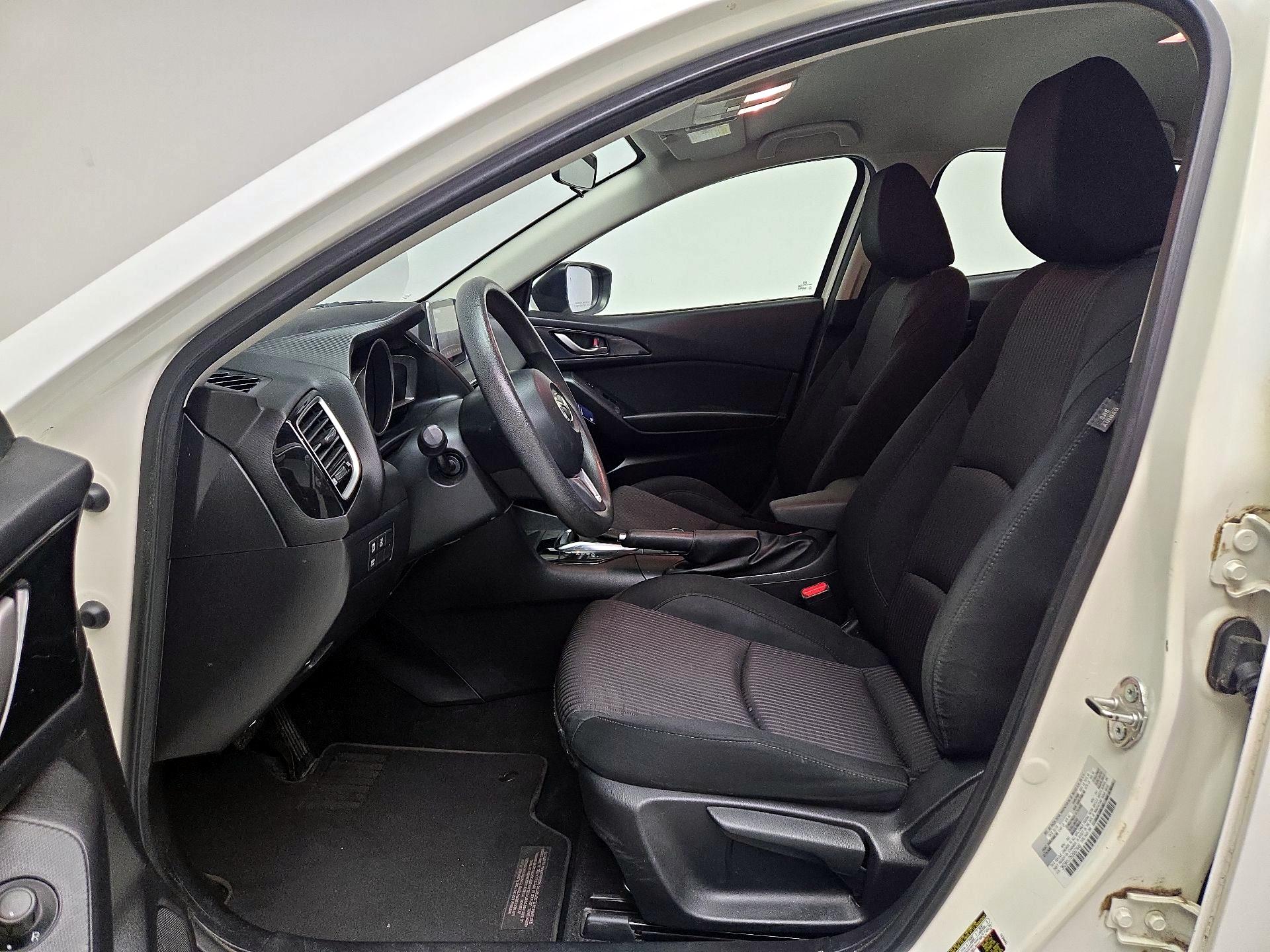 Thumbnail: 2016 Mazda Mazda3 - 11