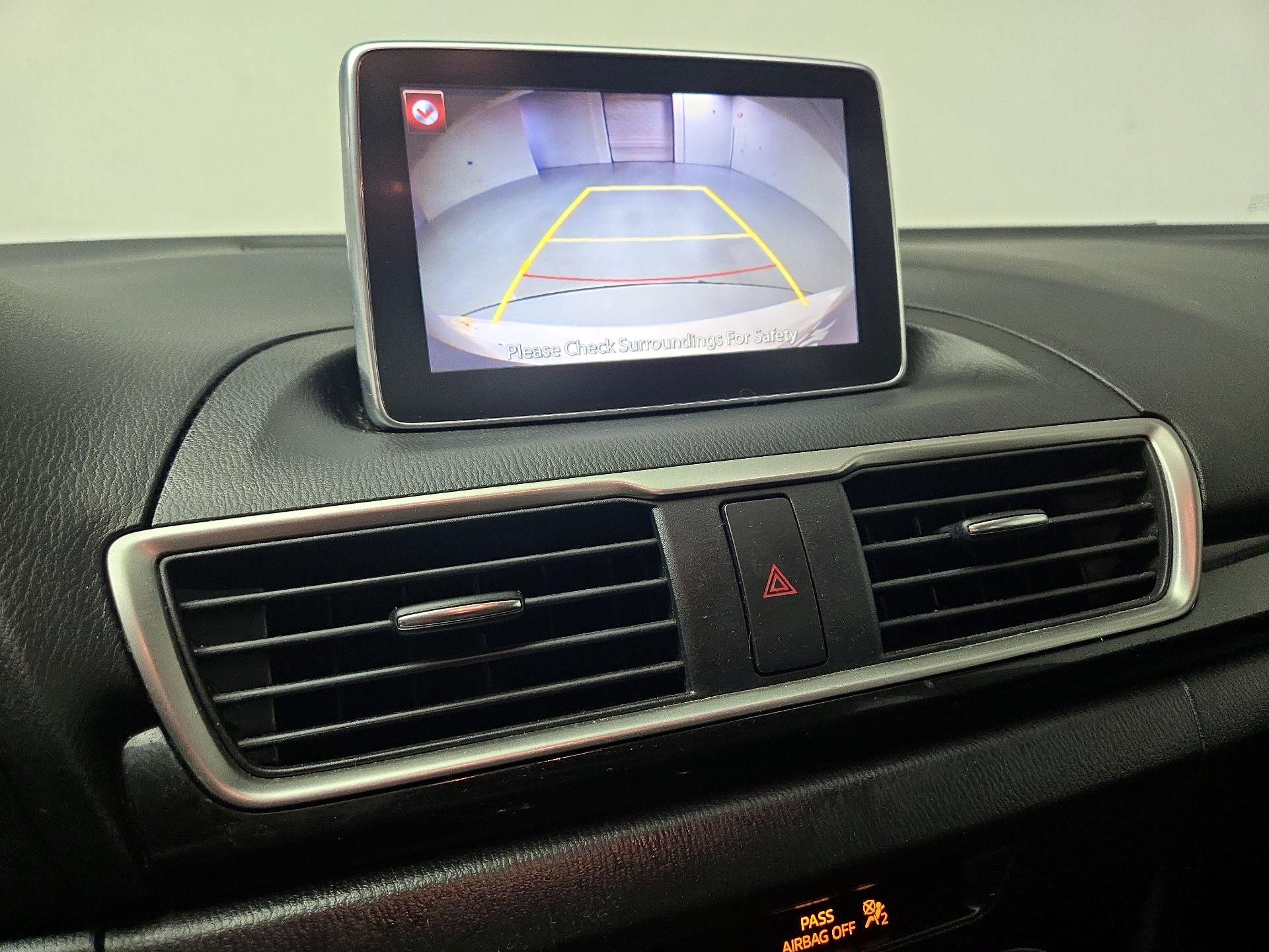 Thumbnail: 2016 Mazda Mazda3 - 14