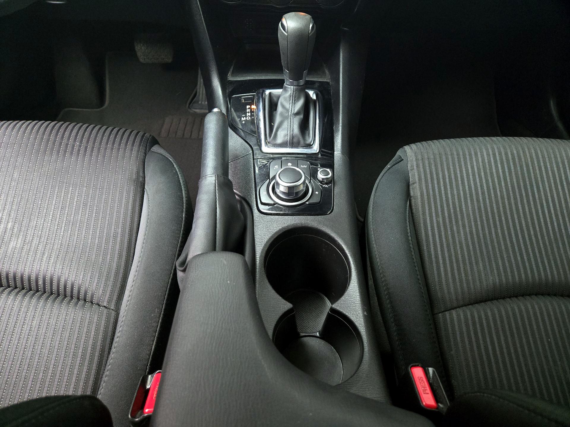 Thumbnail: 2016 Mazda Mazda3 - 17