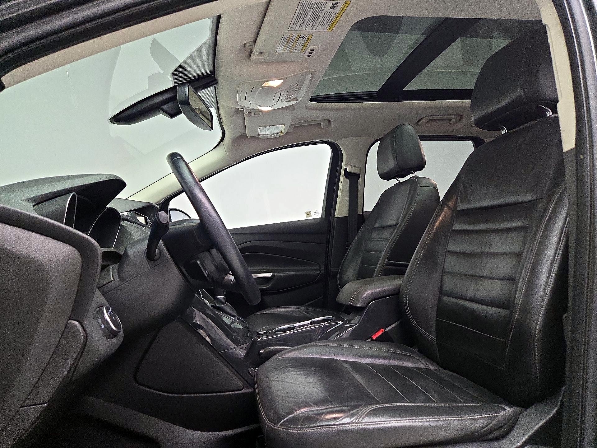 Thumbnail: 2015 Ford Escape - 20