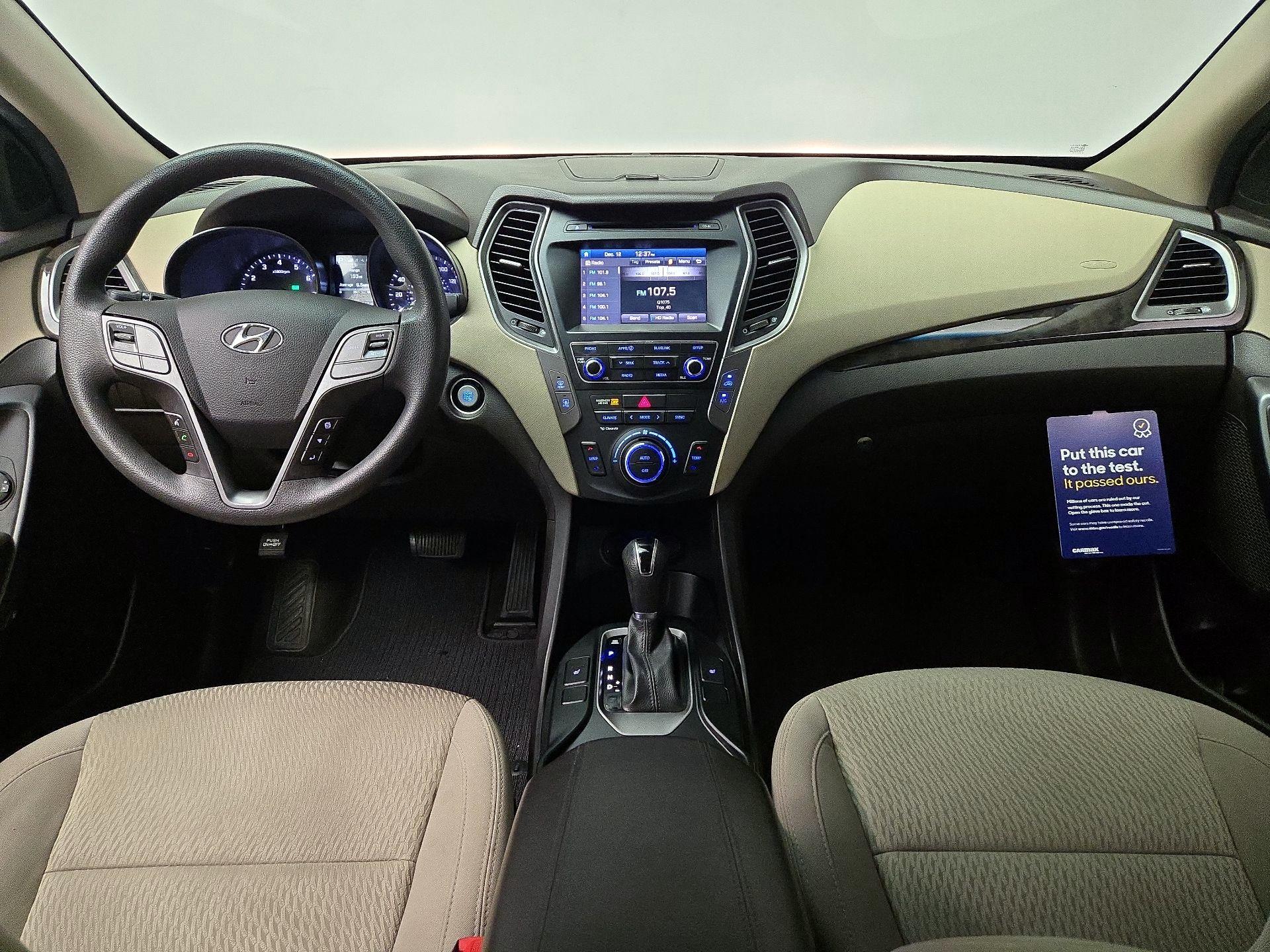 Thumbnail: 2017 Hyundai Santa Fe - 9