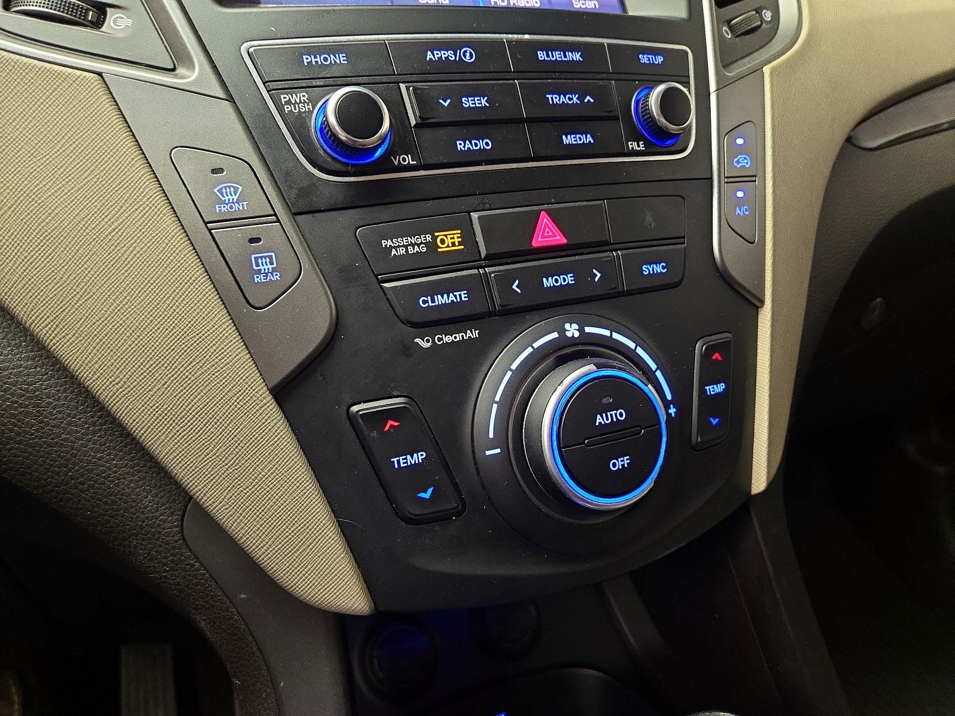 Thumbnail: 2017 Hyundai Santa Fe - 16