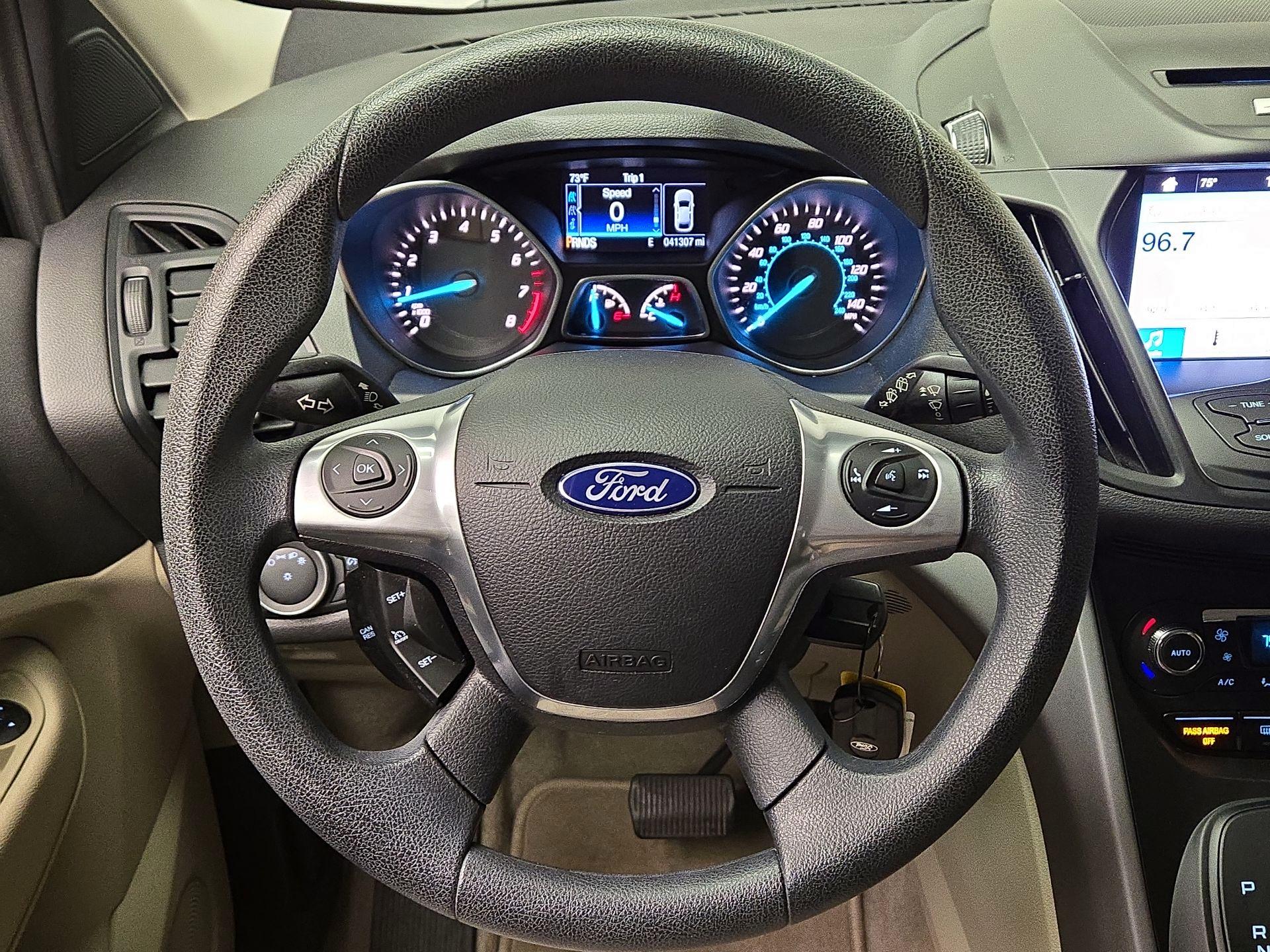 Thumbnail: 2016 Ford Escape - 10