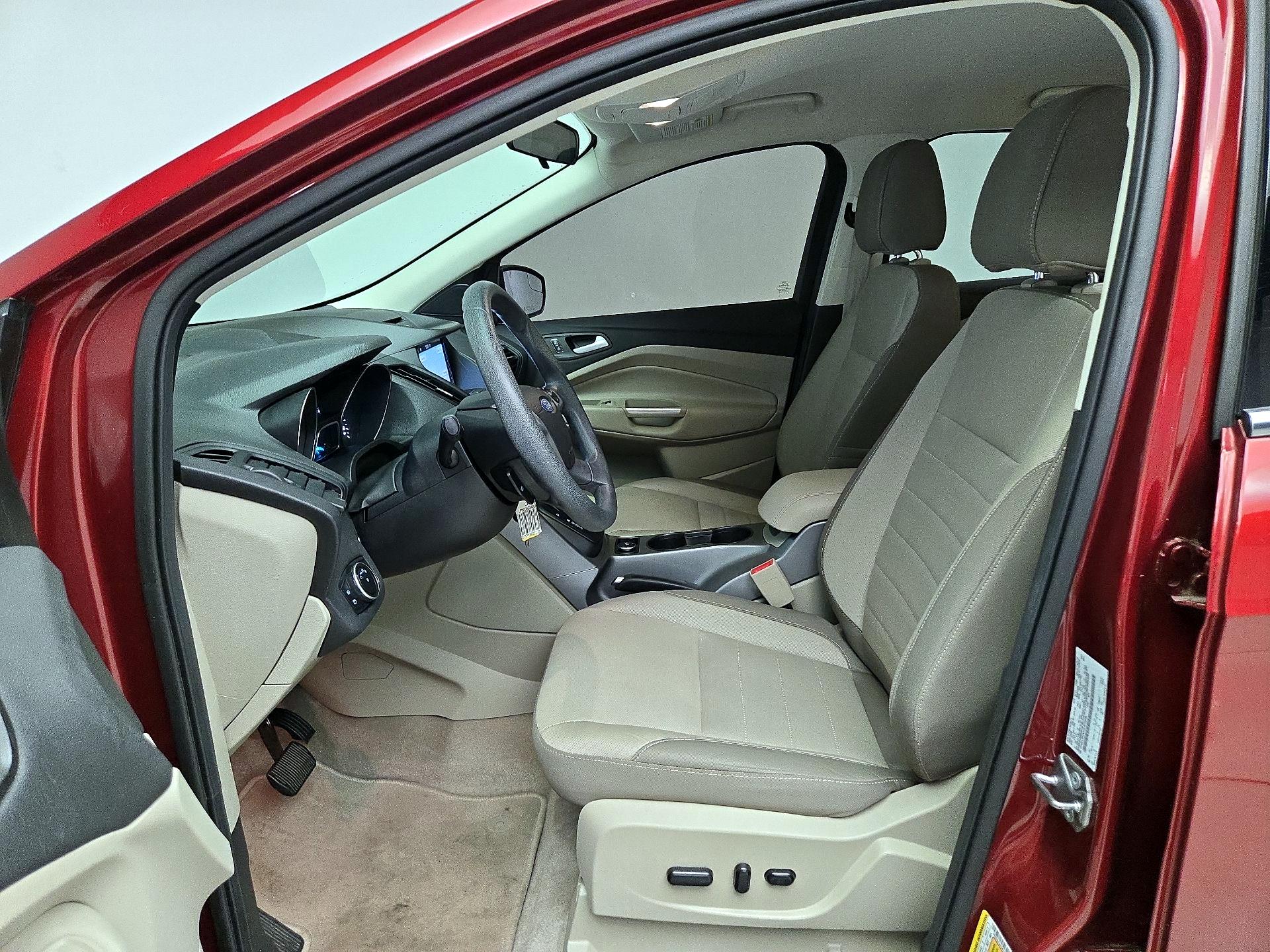 Thumbnail: 2016 Ford Escape - 11