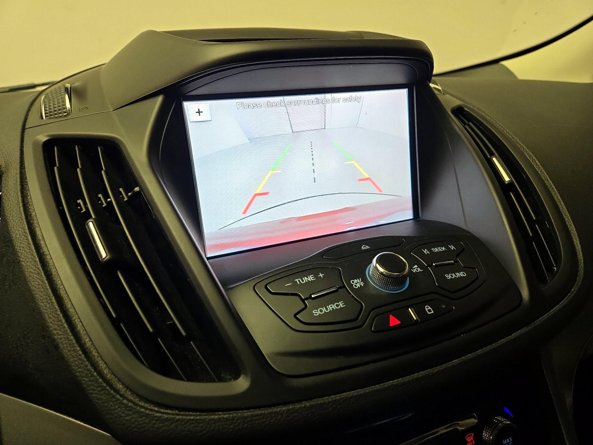 Thumbnail: 2016 Ford Escape - 14