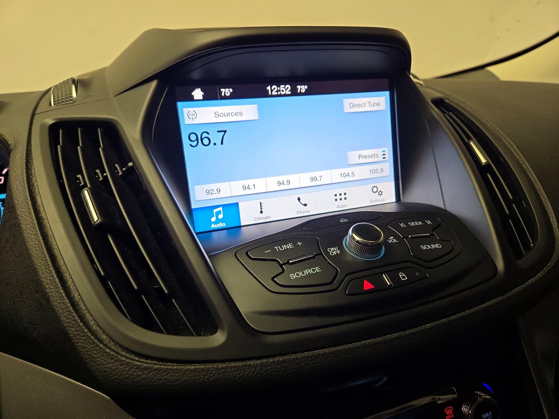 Thumbnail: 2016 Ford Escape - 15