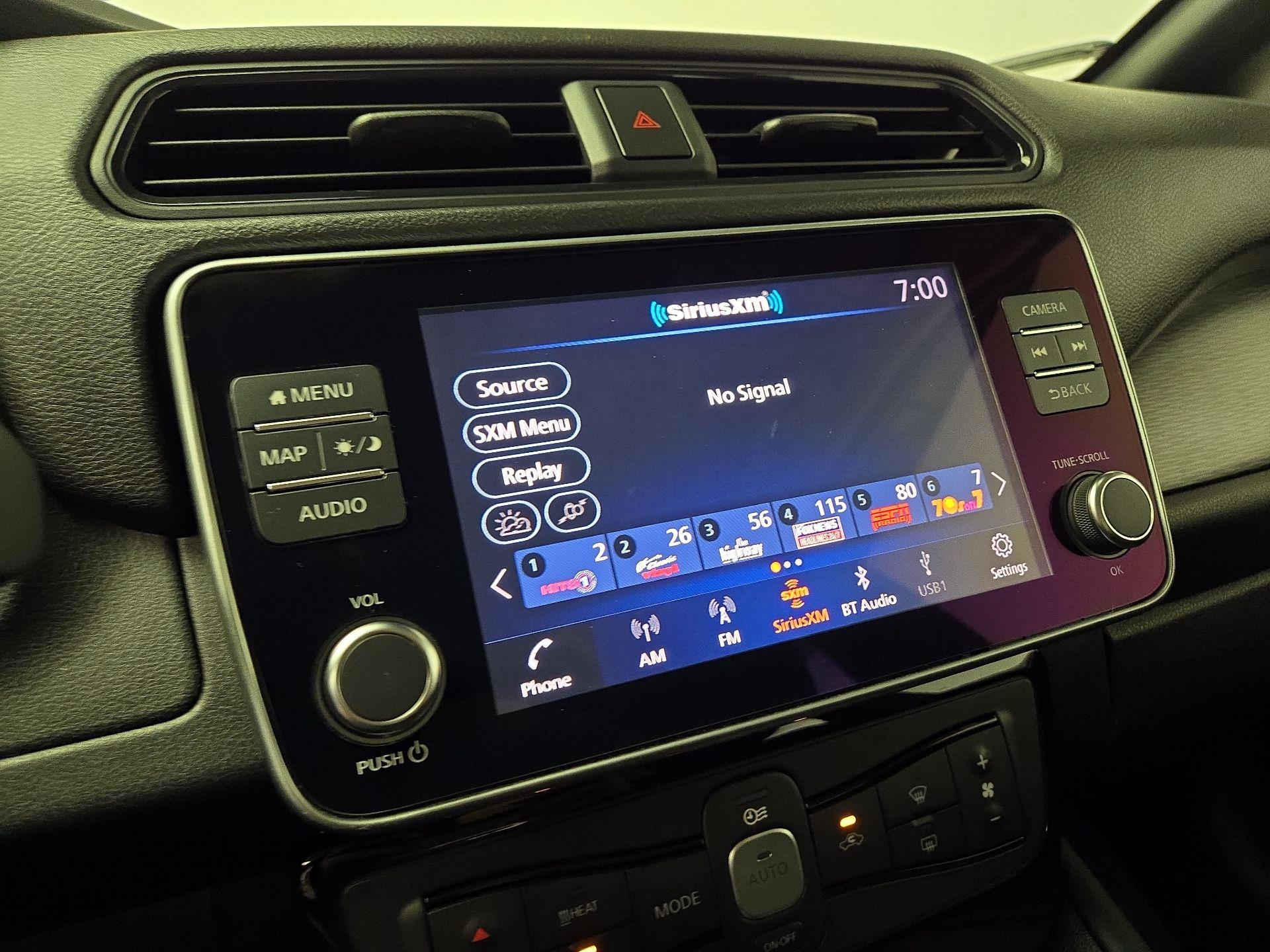 Thumbnail: 2020 Nissan Leaf - 16