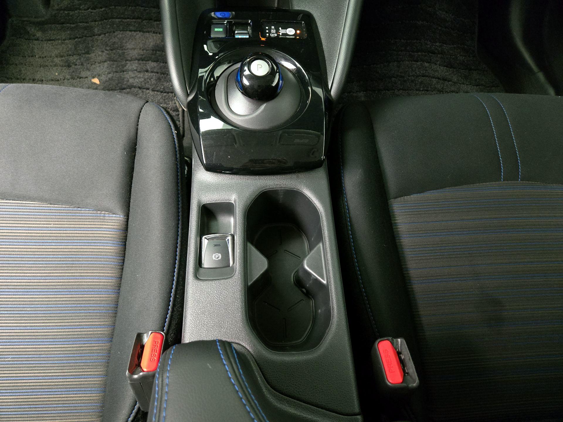 Thumbnail: 2020 Nissan Leaf - 18