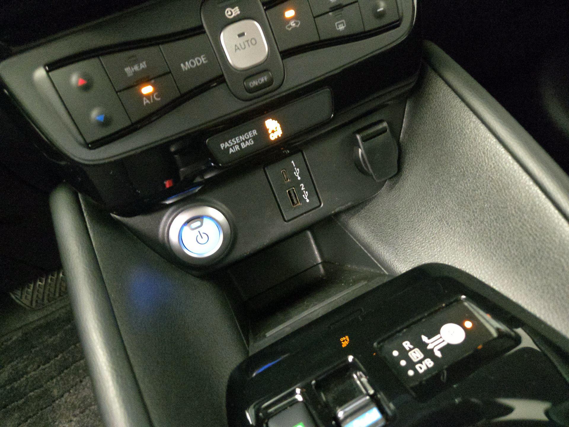 Thumbnail: 2020 Nissan Leaf - 19