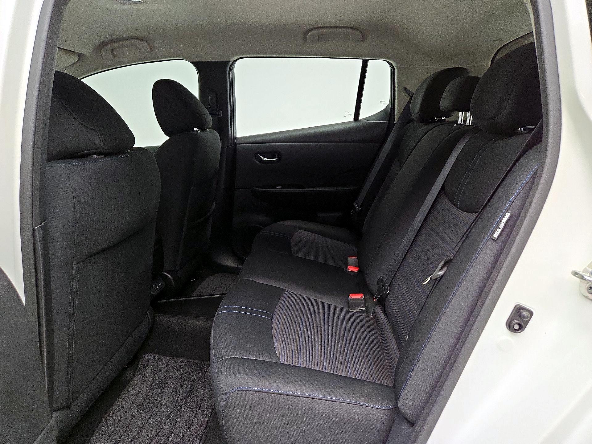 Thumbnail: 2020 Nissan Leaf - 20