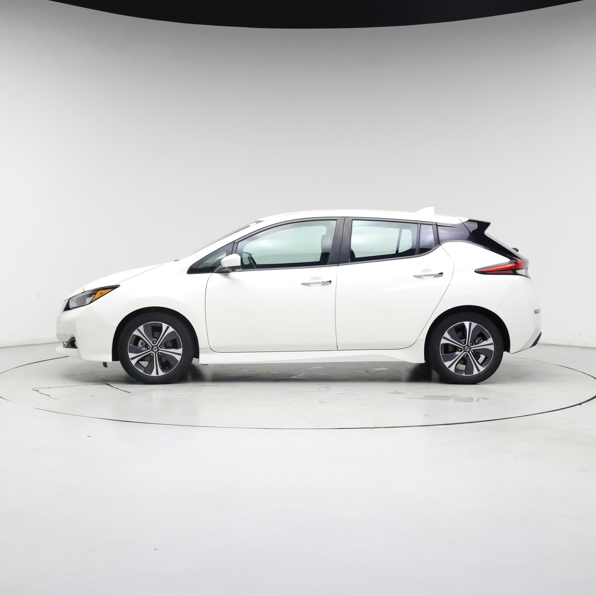 Thumbnail: 2020 Nissan Leaf - 3