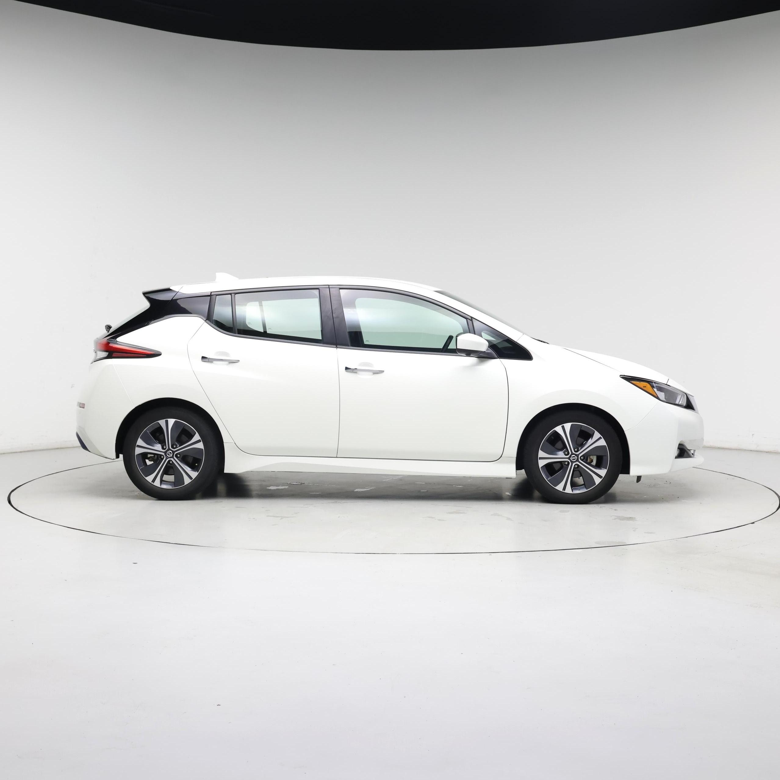 Thumbnail: 2020 Nissan Leaf - 7
