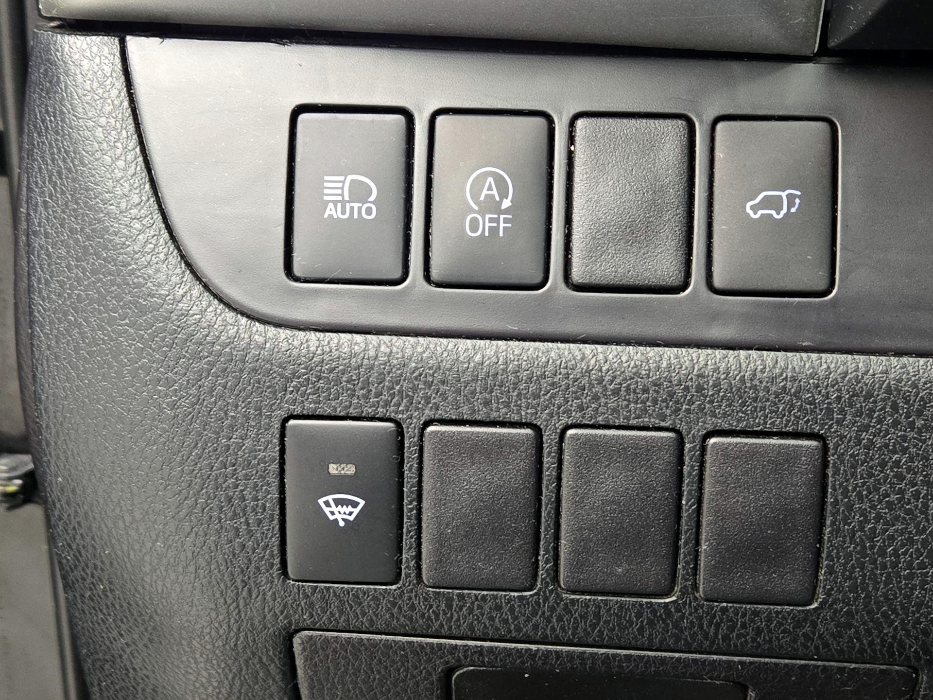 Thumbnail: 2018 Toyota Highlander - 13