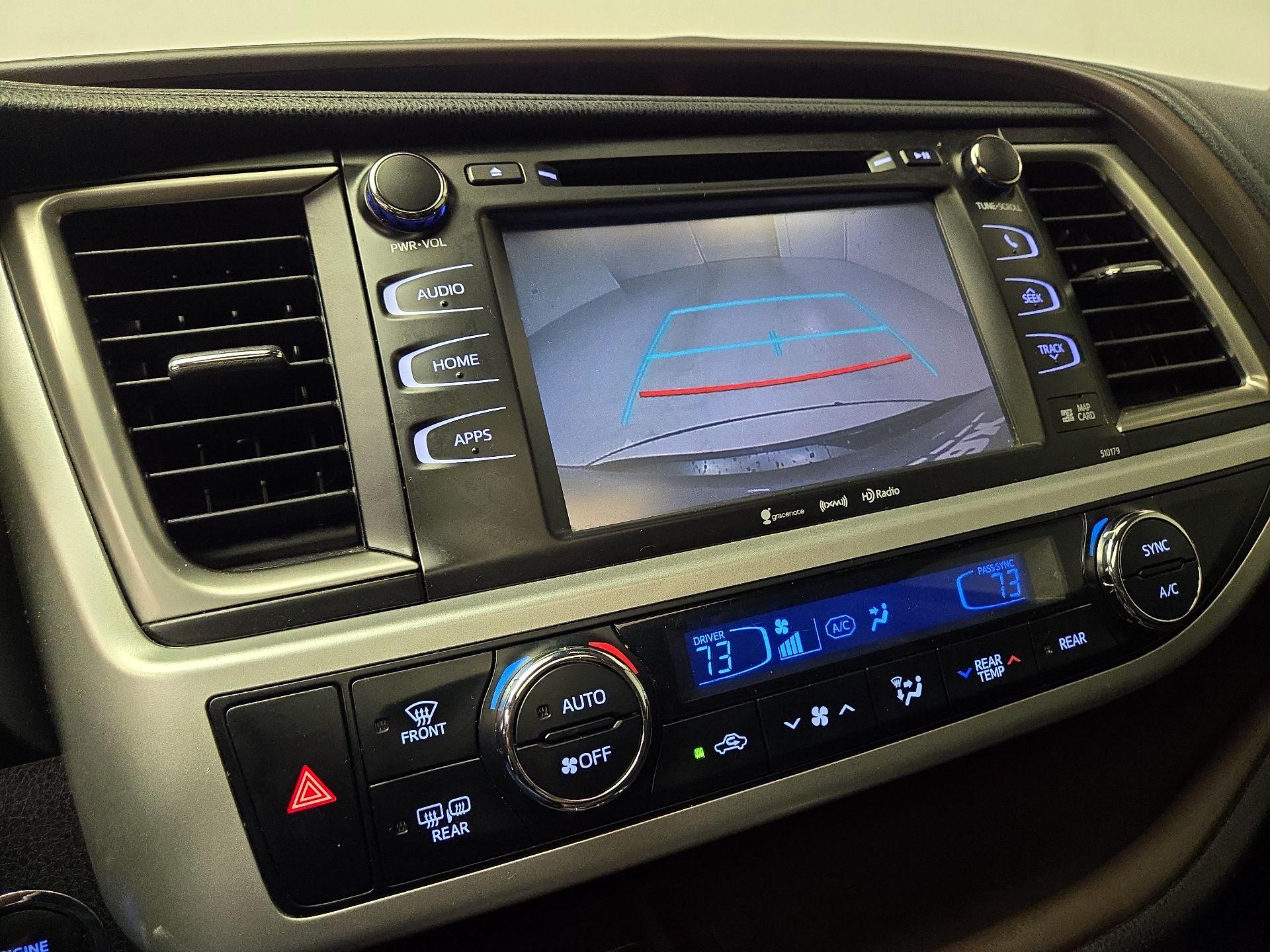 Thumbnail: 2018 Toyota Highlander - 15