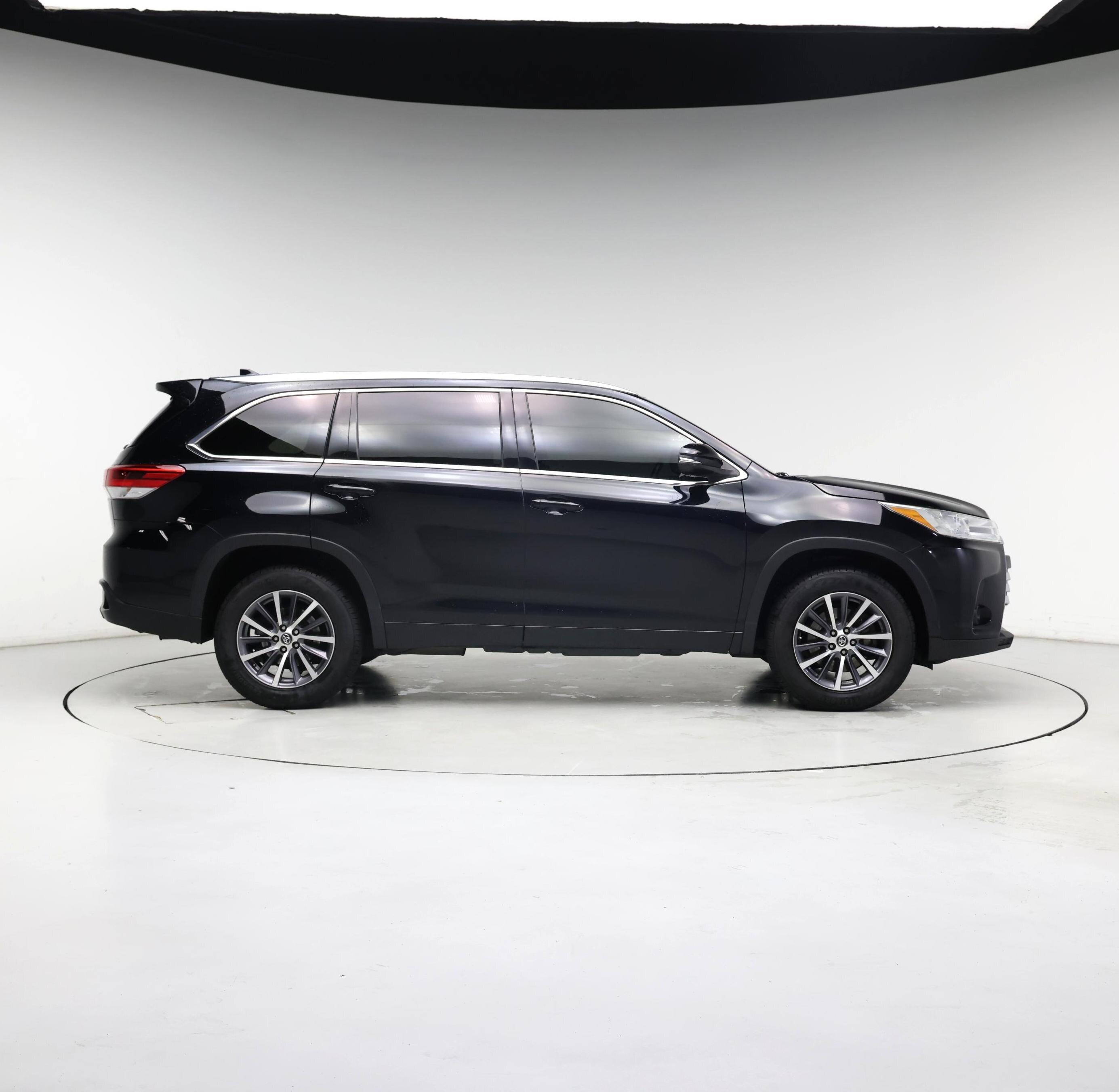 Thumbnail: 2018 Toyota Highlander - 7