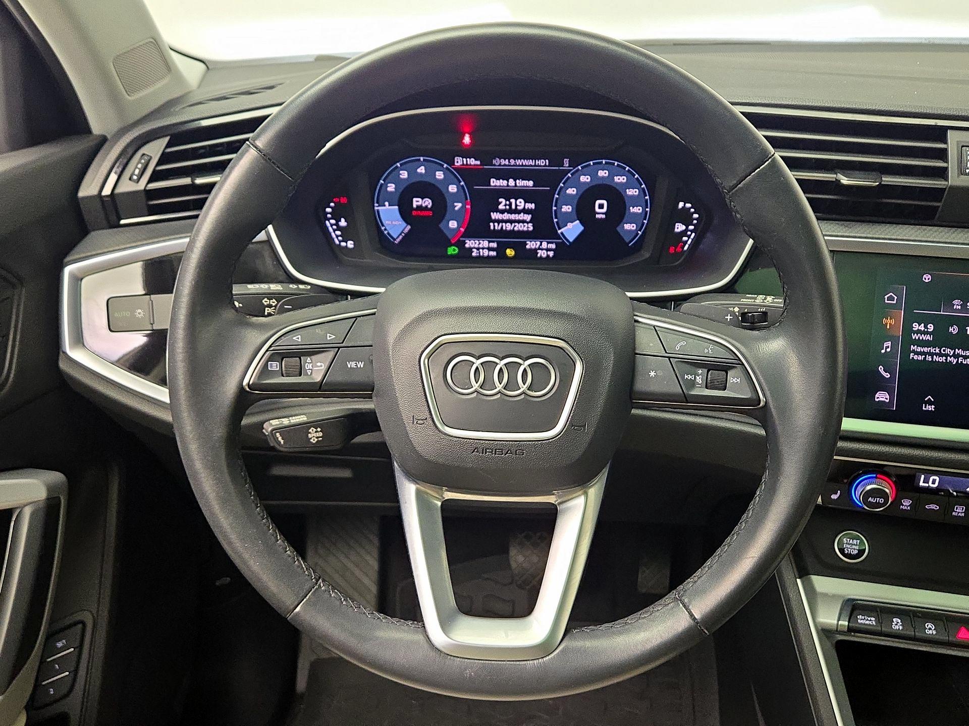 Thumbnail: 2022 Audi Q3 - 10