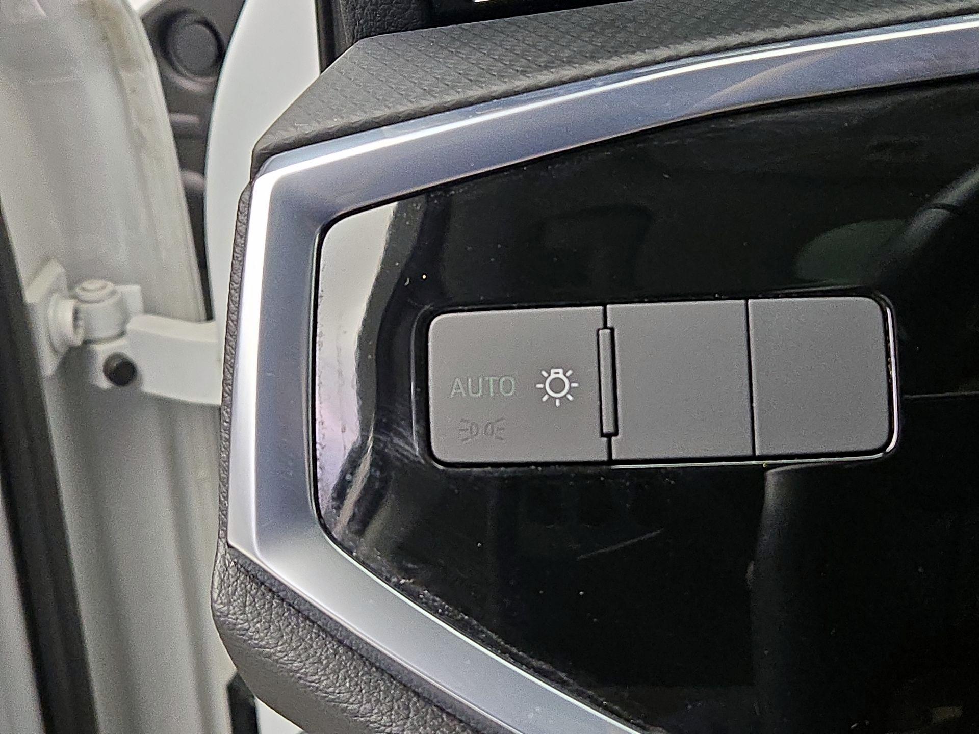 Thumbnail: 2022 Audi Q3 - 13