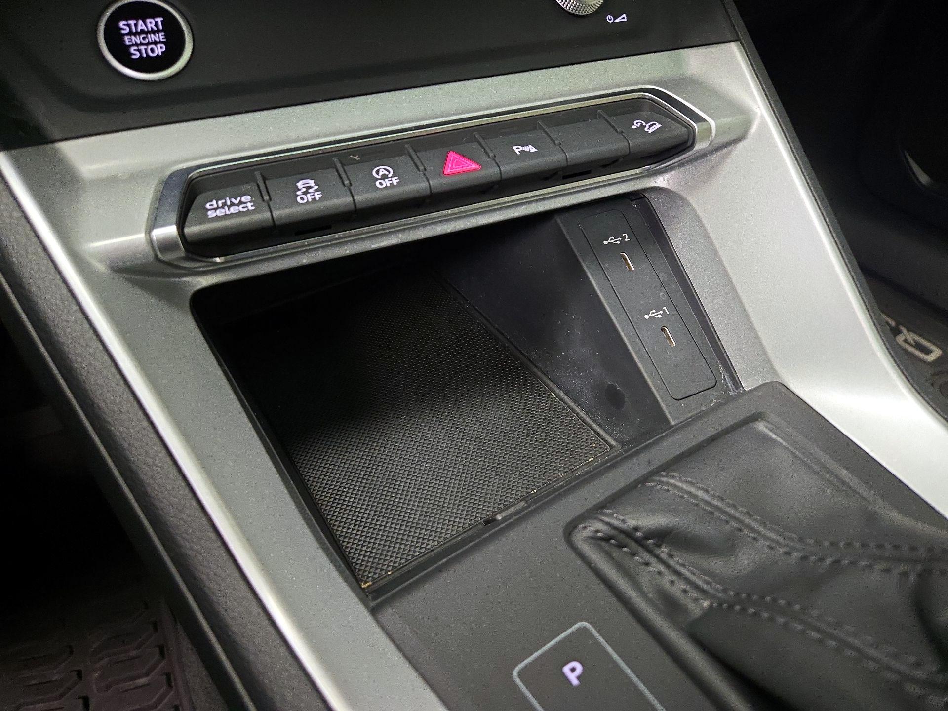 Thumbnail: 2022 Audi Q3 - 18