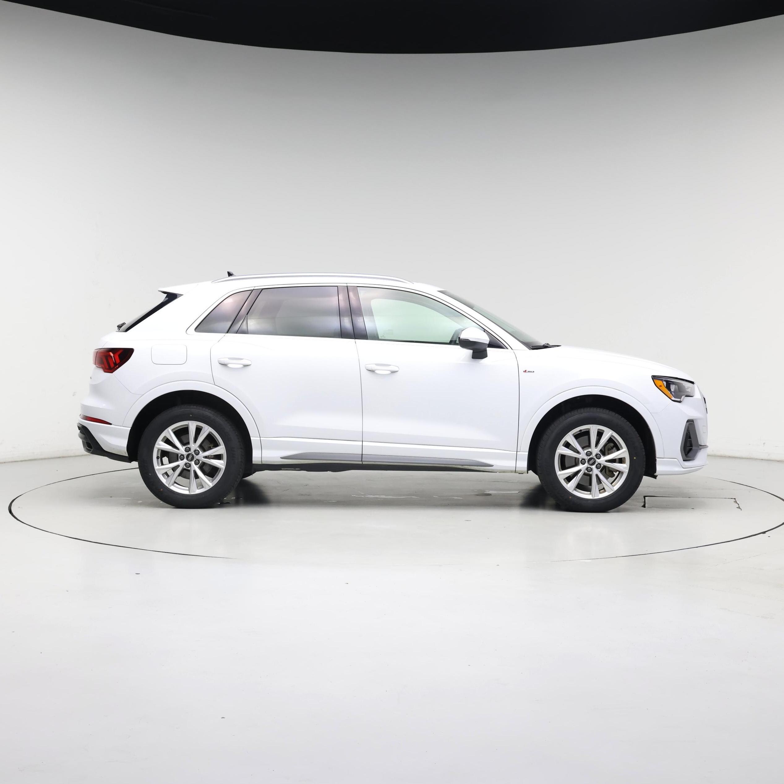 Thumbnail: 2022 Audi Q3 - 7