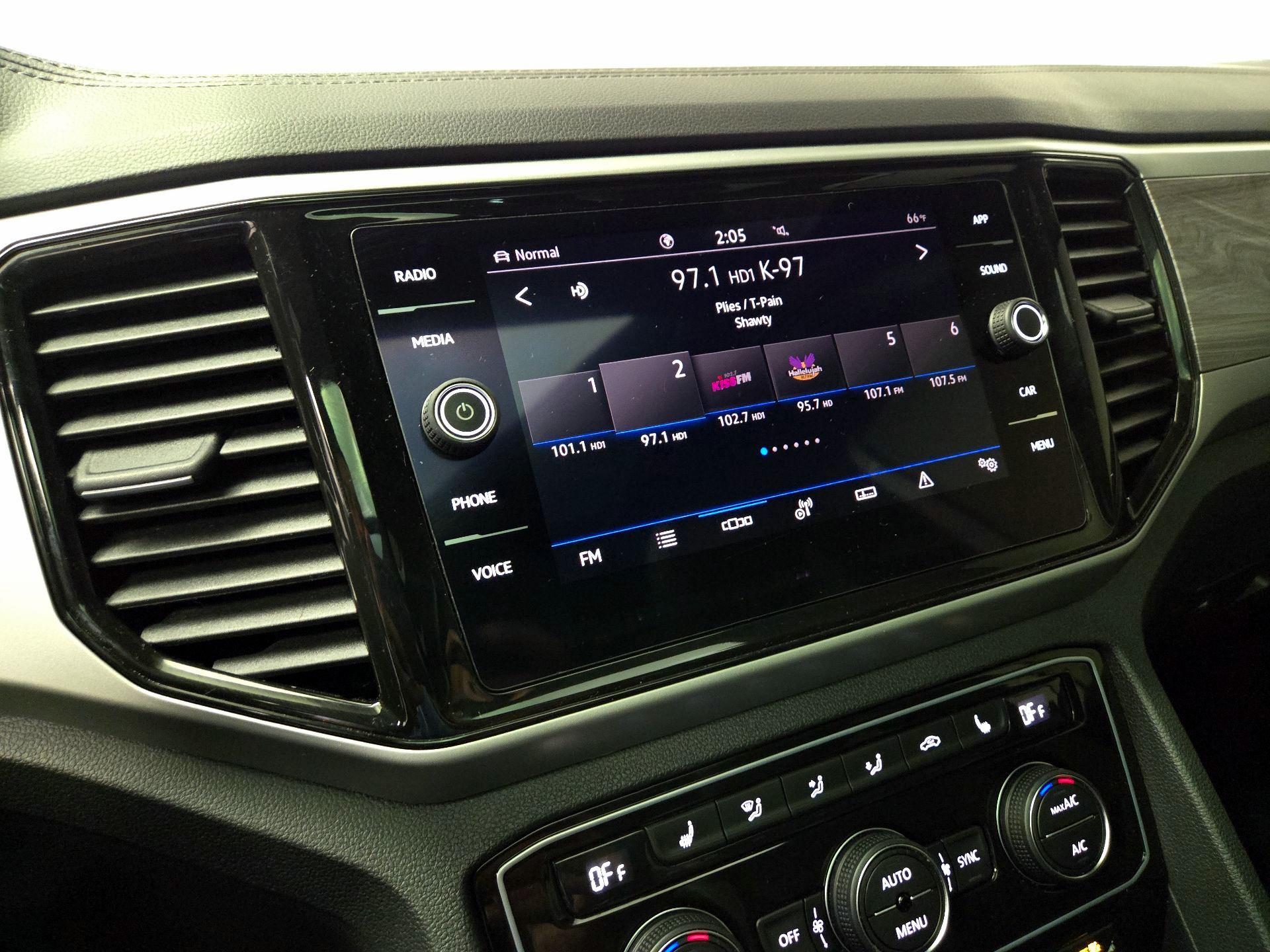 Thumbnail: 2022 Volkswagen Atlas - 15