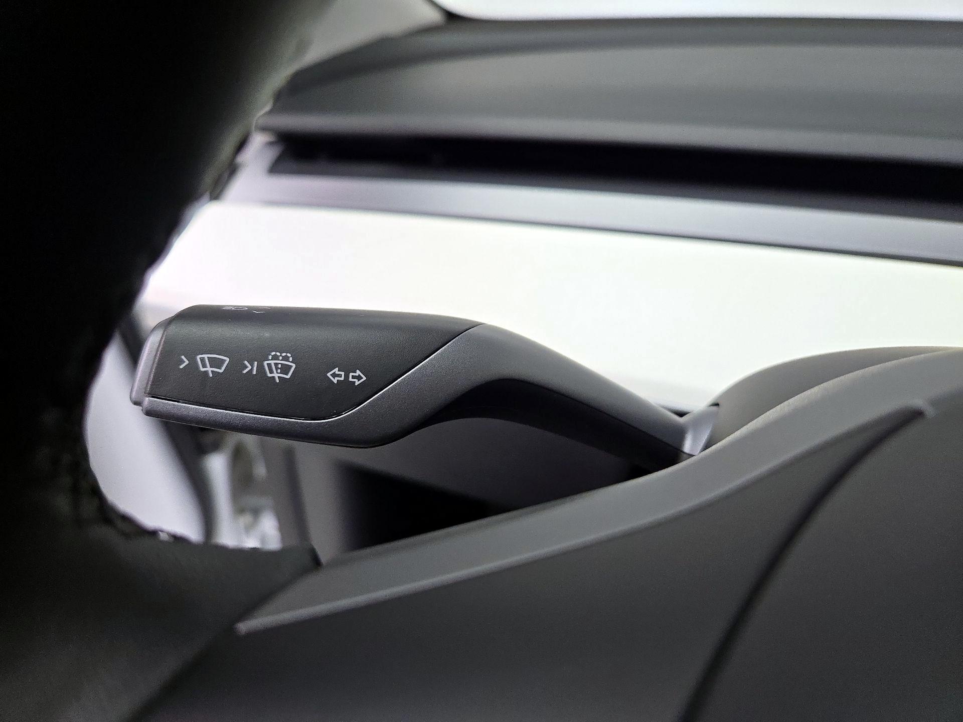 Thumbnail: 2023 Tesla Model 3 - 13