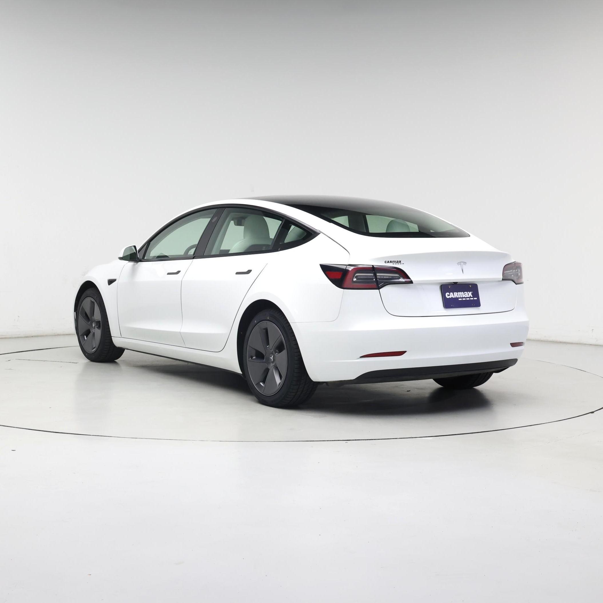 Thumbnail: 2023 Tesla Model 3 - 2