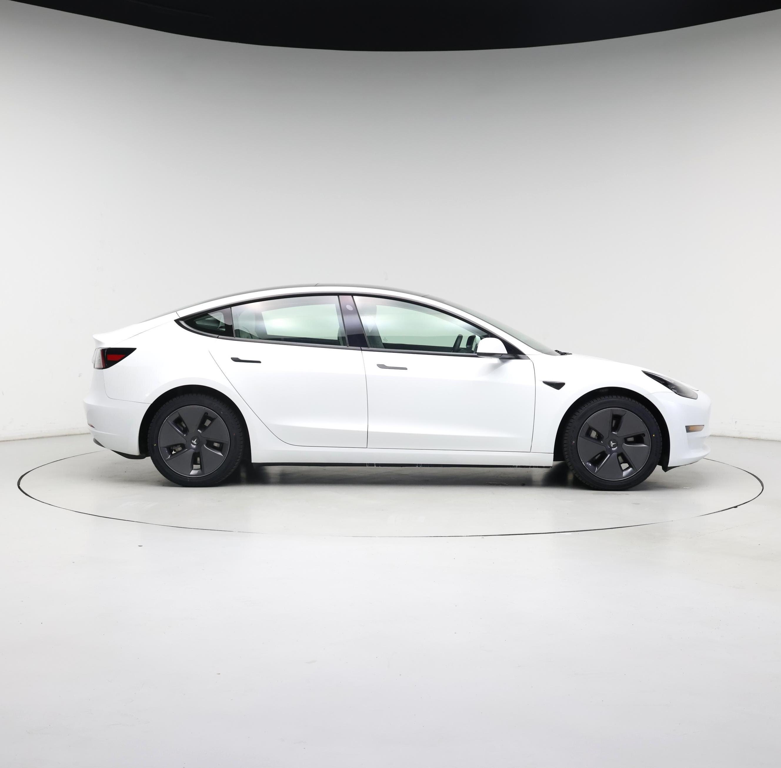 Thumbnail: 2023 Tesla Model 3 - 7