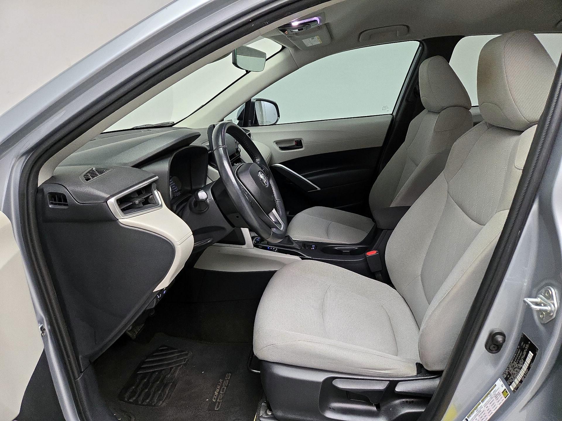 Thumbnail: 2022 Toyota Corolla Cross - 11