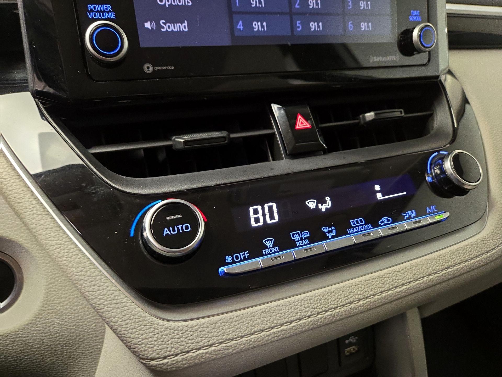 Thumbnail: 2022 Toyota Corolla Cross - 16