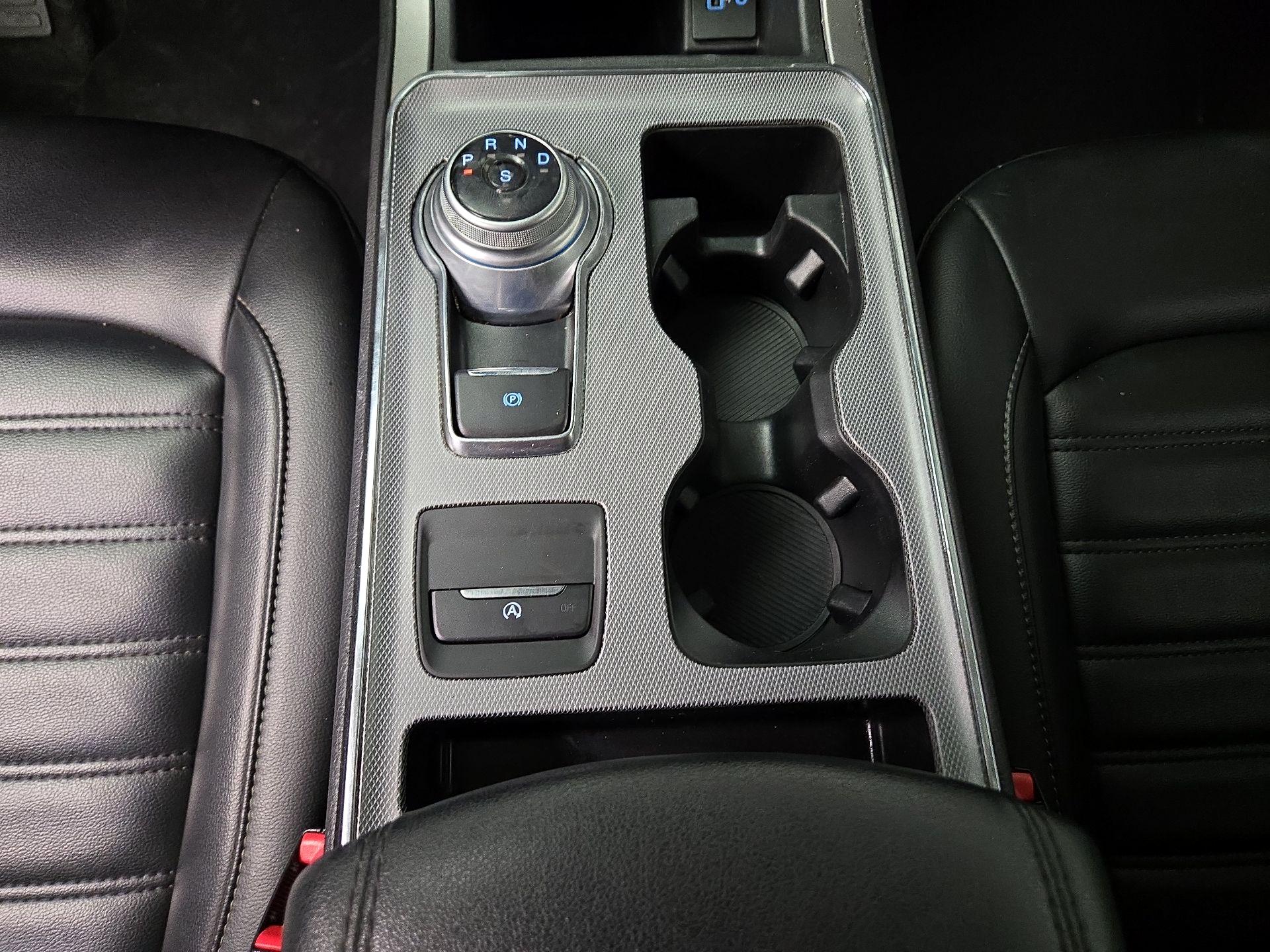 Thumbnail: 2022 Ford Edge - 17