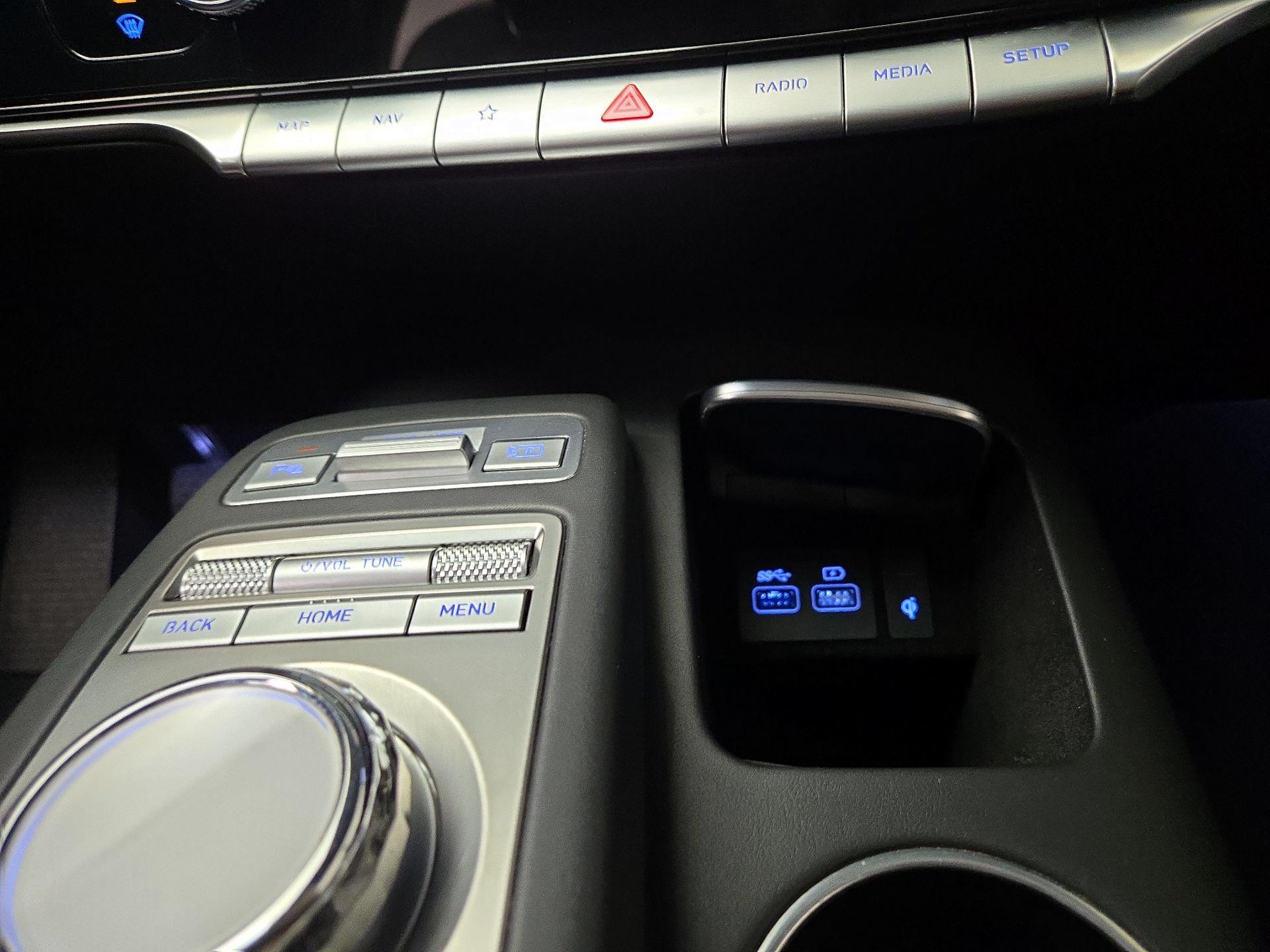 Thumbnail: 2025 Genesis GV70 - 19