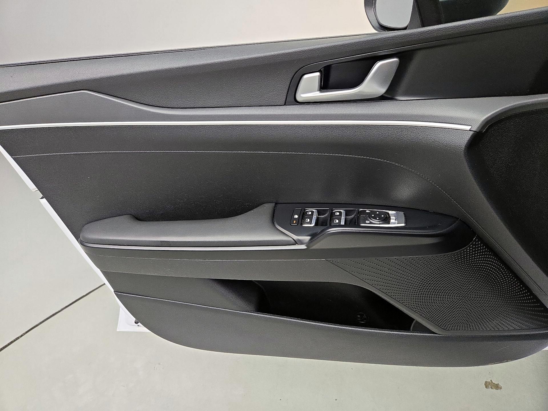 Thumbnail: 2023 Kia K5 - 12