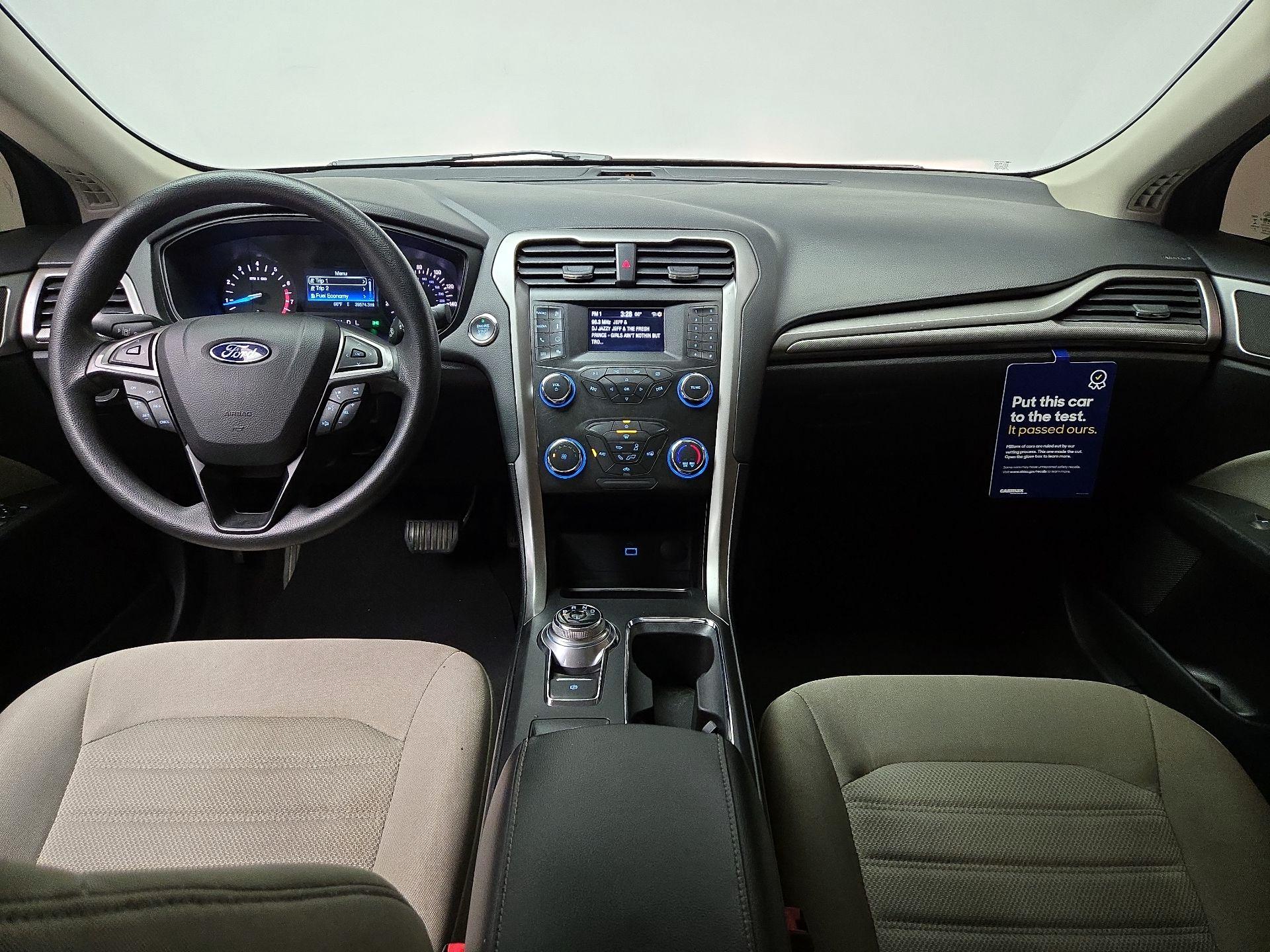 Thumbnail: 2020 Ford Fusion - 9