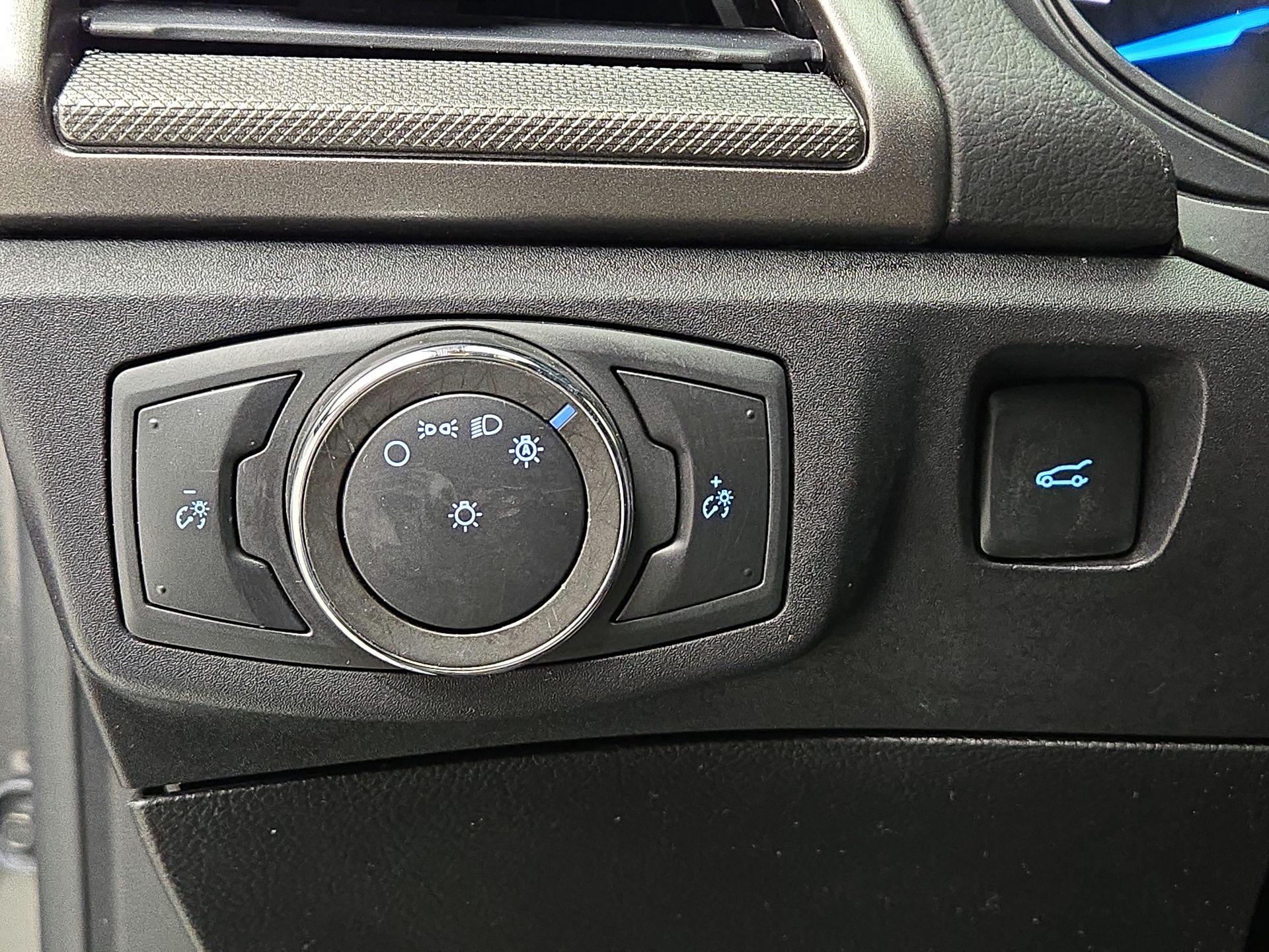 Thumbnail: 2020 Ford Fusion - 13