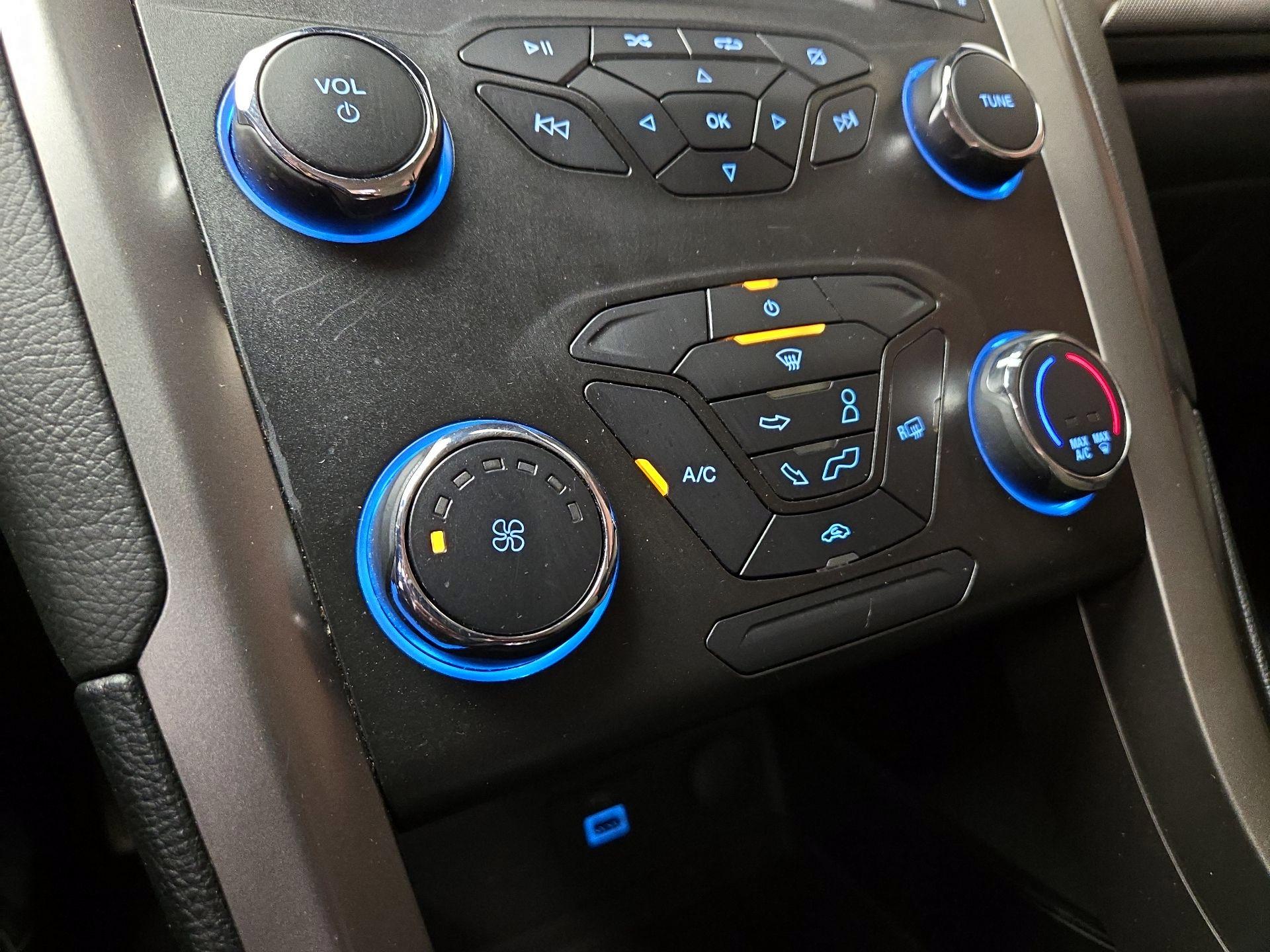 Thumbnail: 2020 Ford Fusion - 16